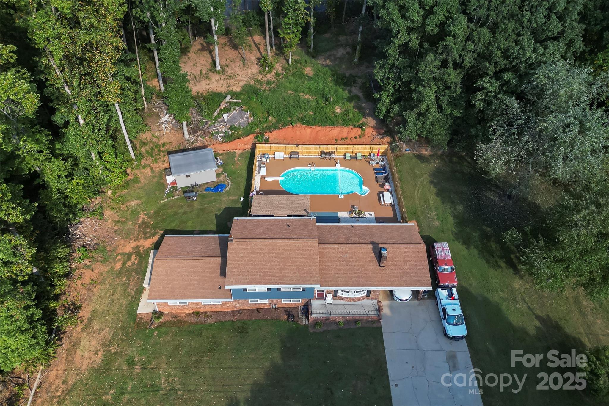 304 Parlier Avenue NE — Conover
