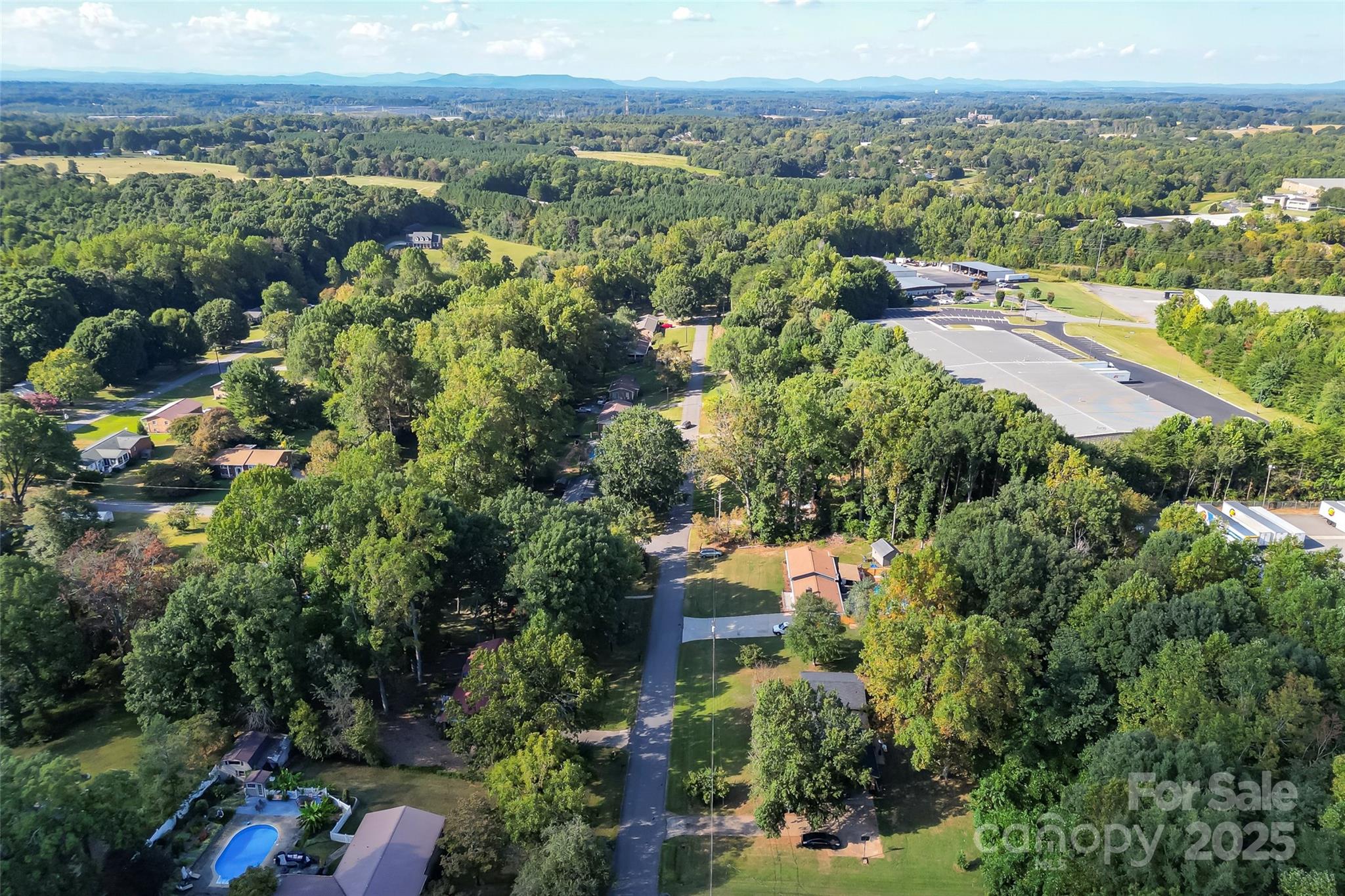 304 Parlier Avenue NE — Conover