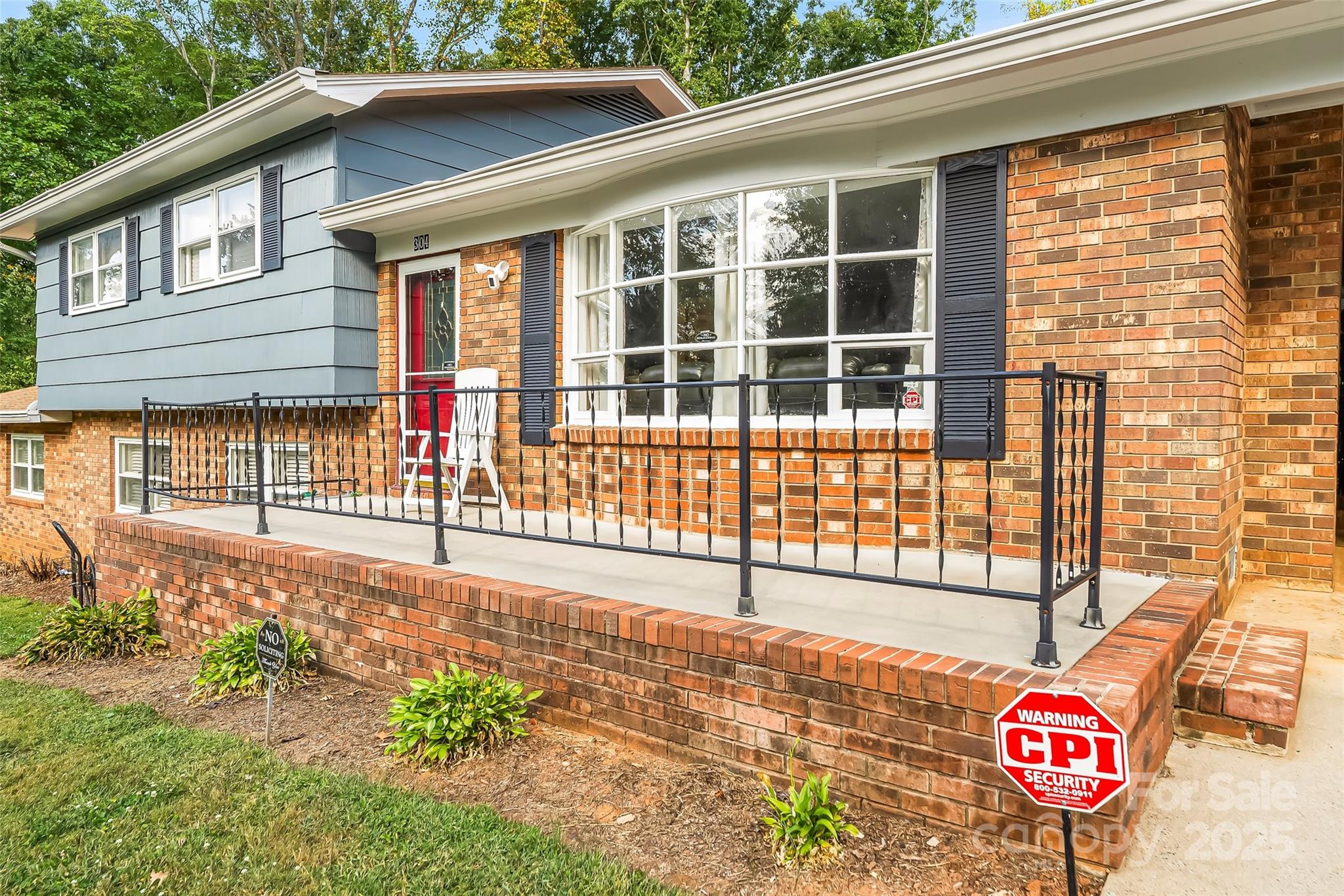 304 Parlier Avenue NE — Conover