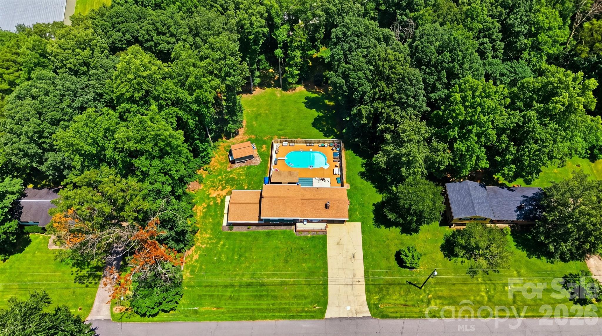 304 Parlier Avenue NE — Conover