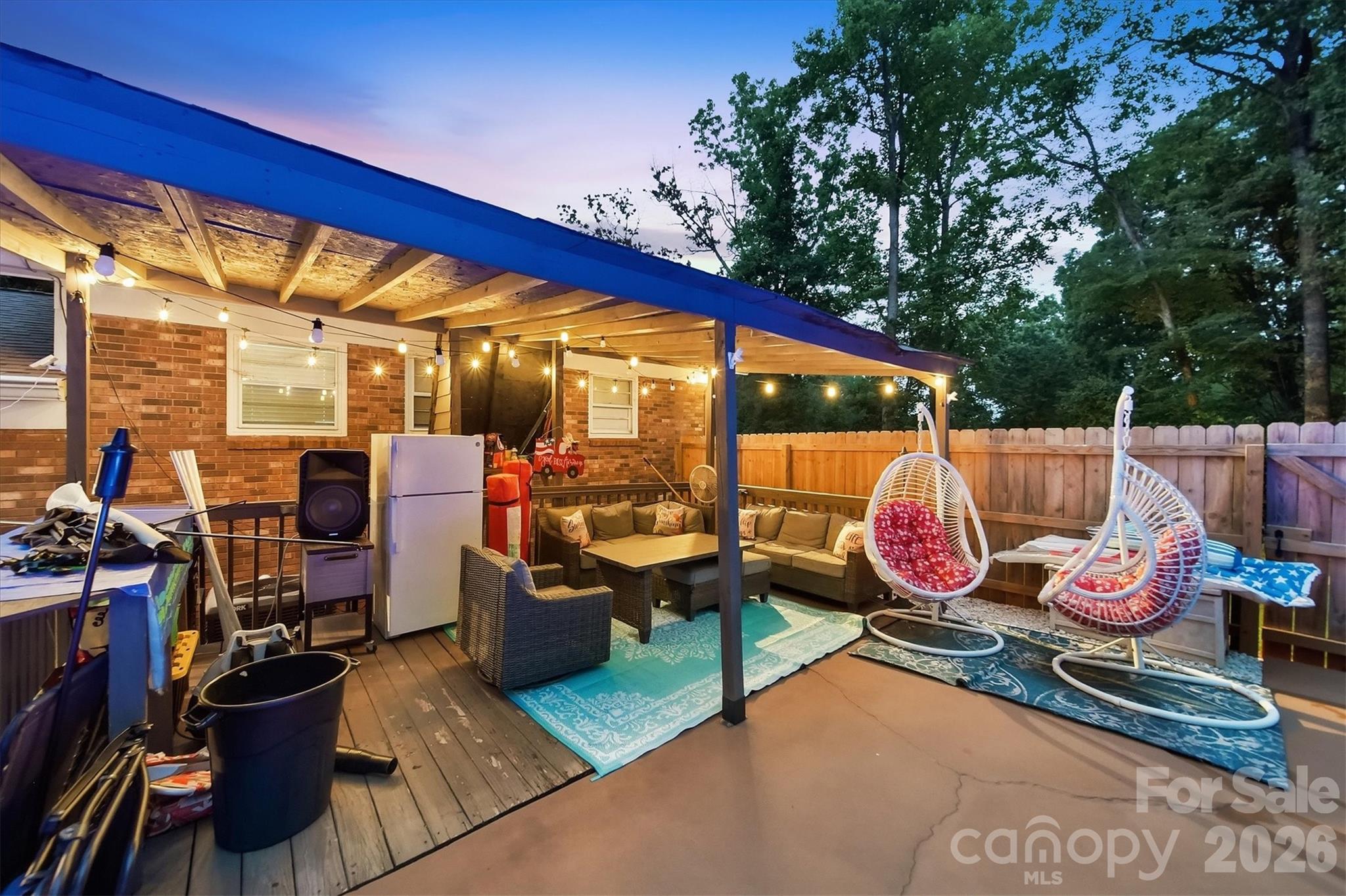 304 Parlier Avenue NE — Conover