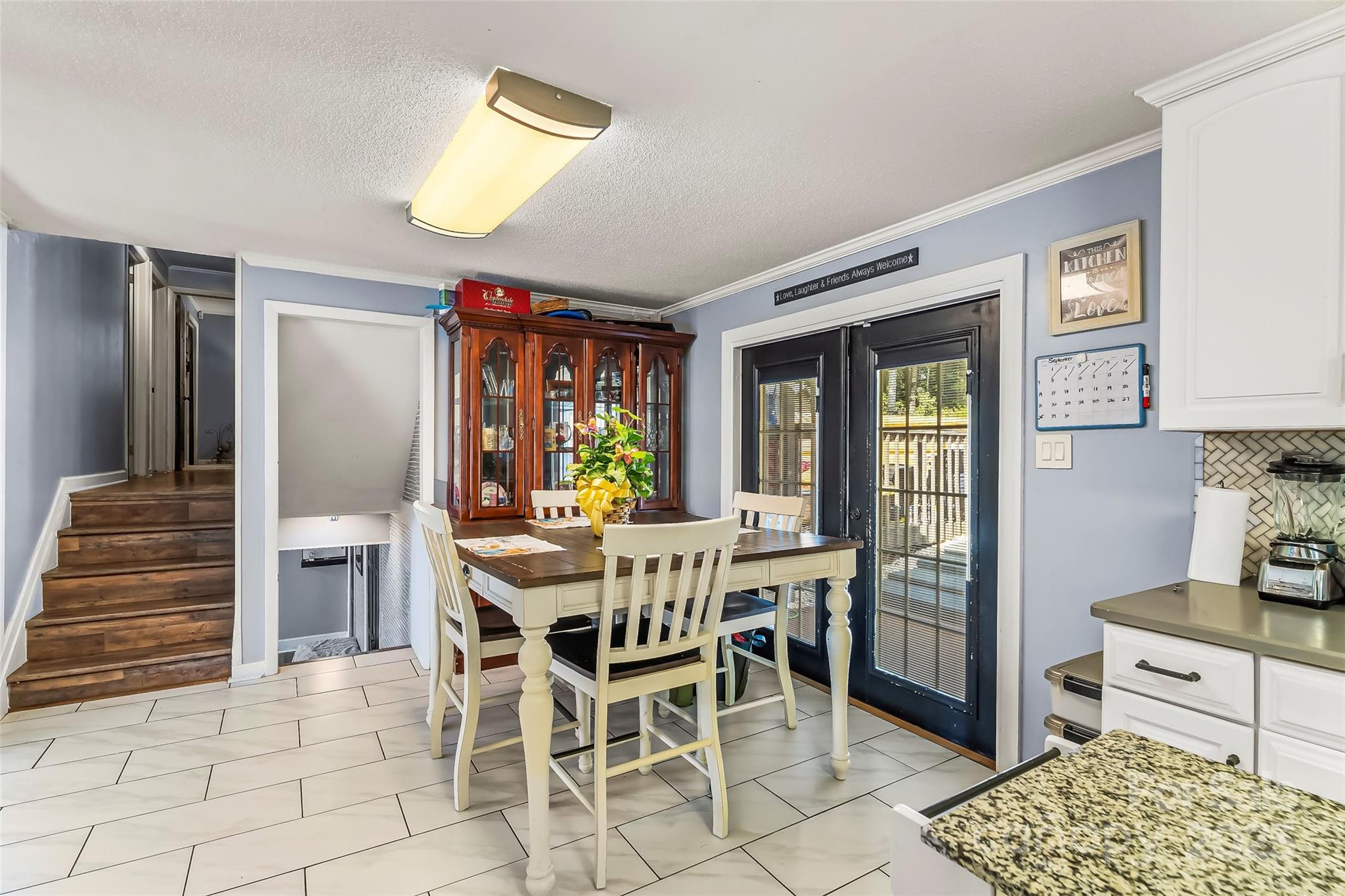304 Parlier Avenue NE — Conover