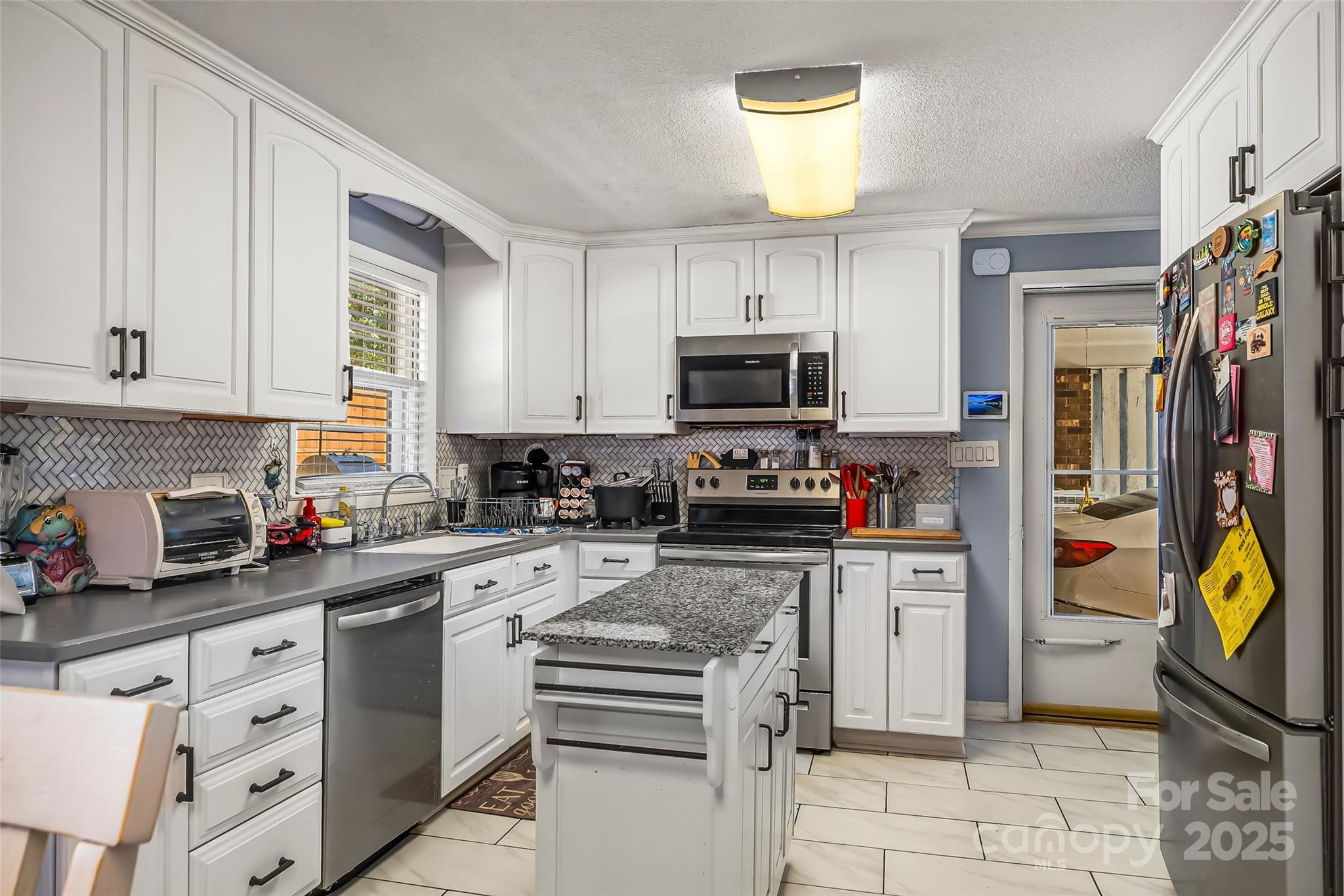 304 Parlier Avenue NE — Conover