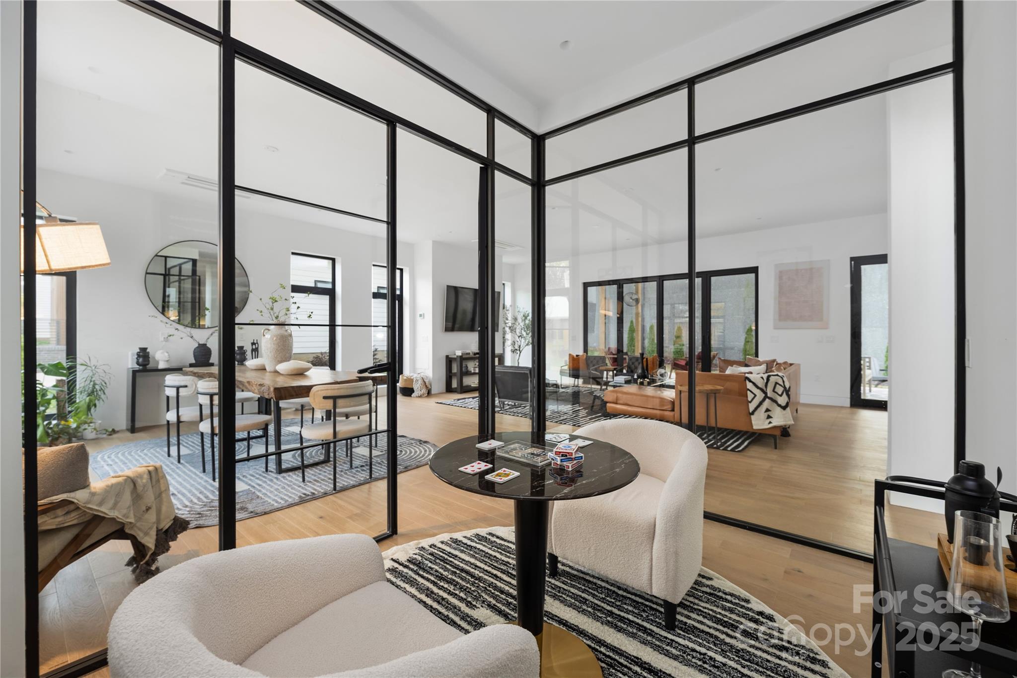 2804 Shenandoah Avenue — Charlotte