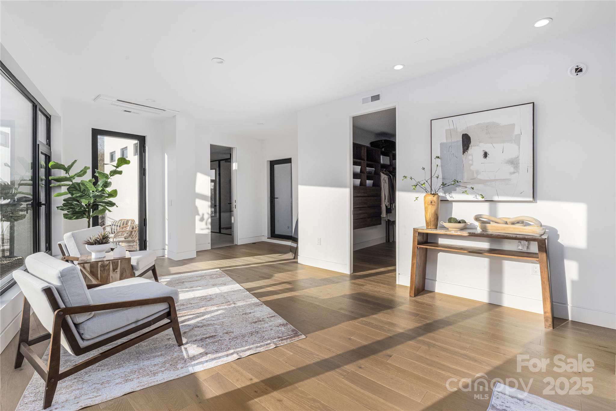 2804 Shenandoah Avenue — Charlotte