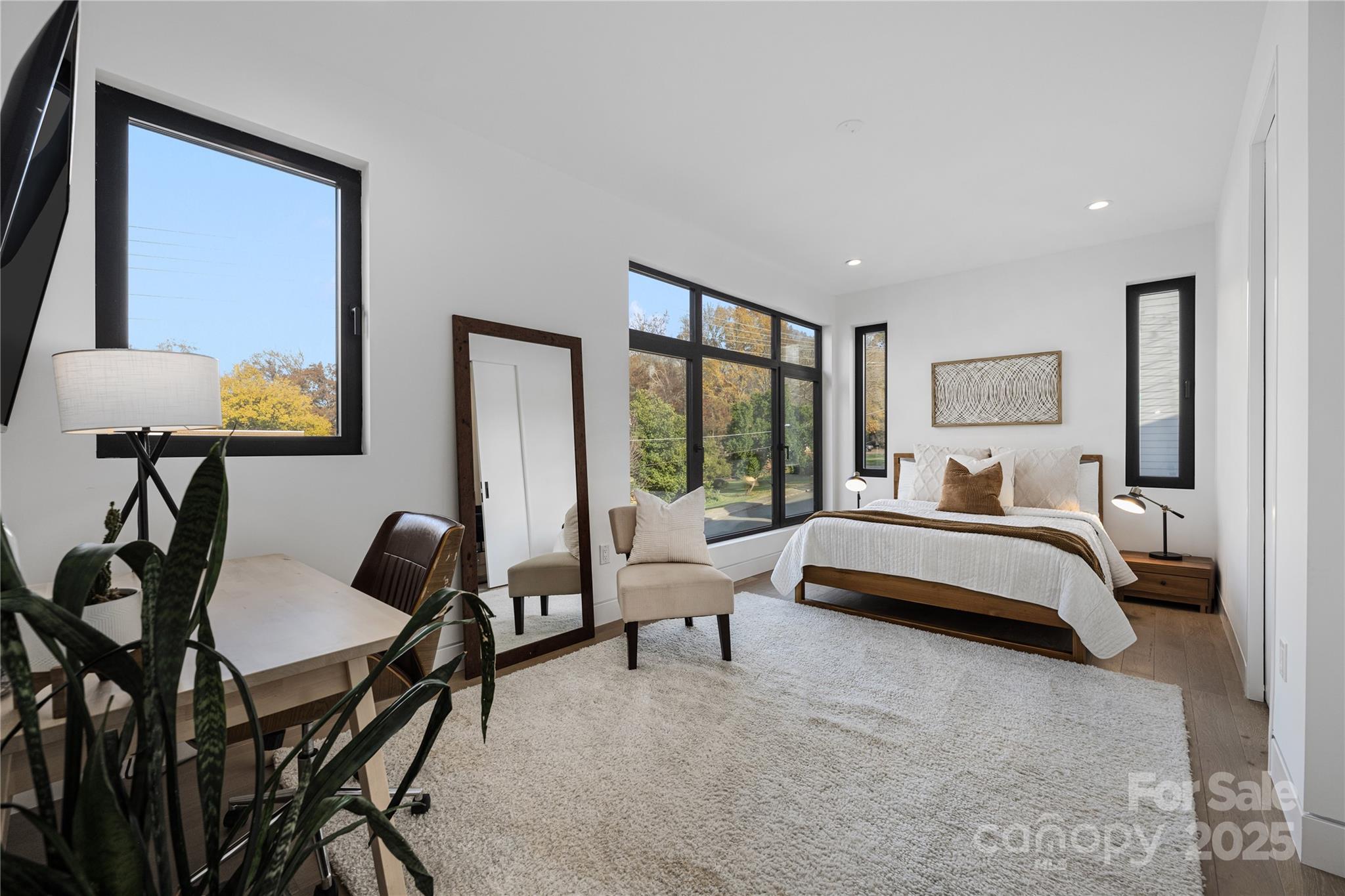 2804 Shenandoah Avenue — Charlotte