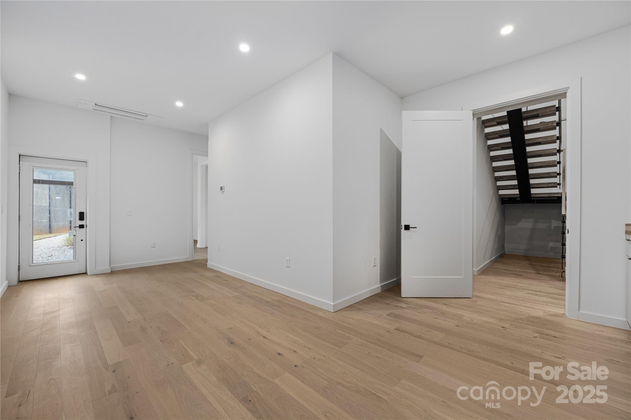 2804 Shenandoah Avenue — Charlotte