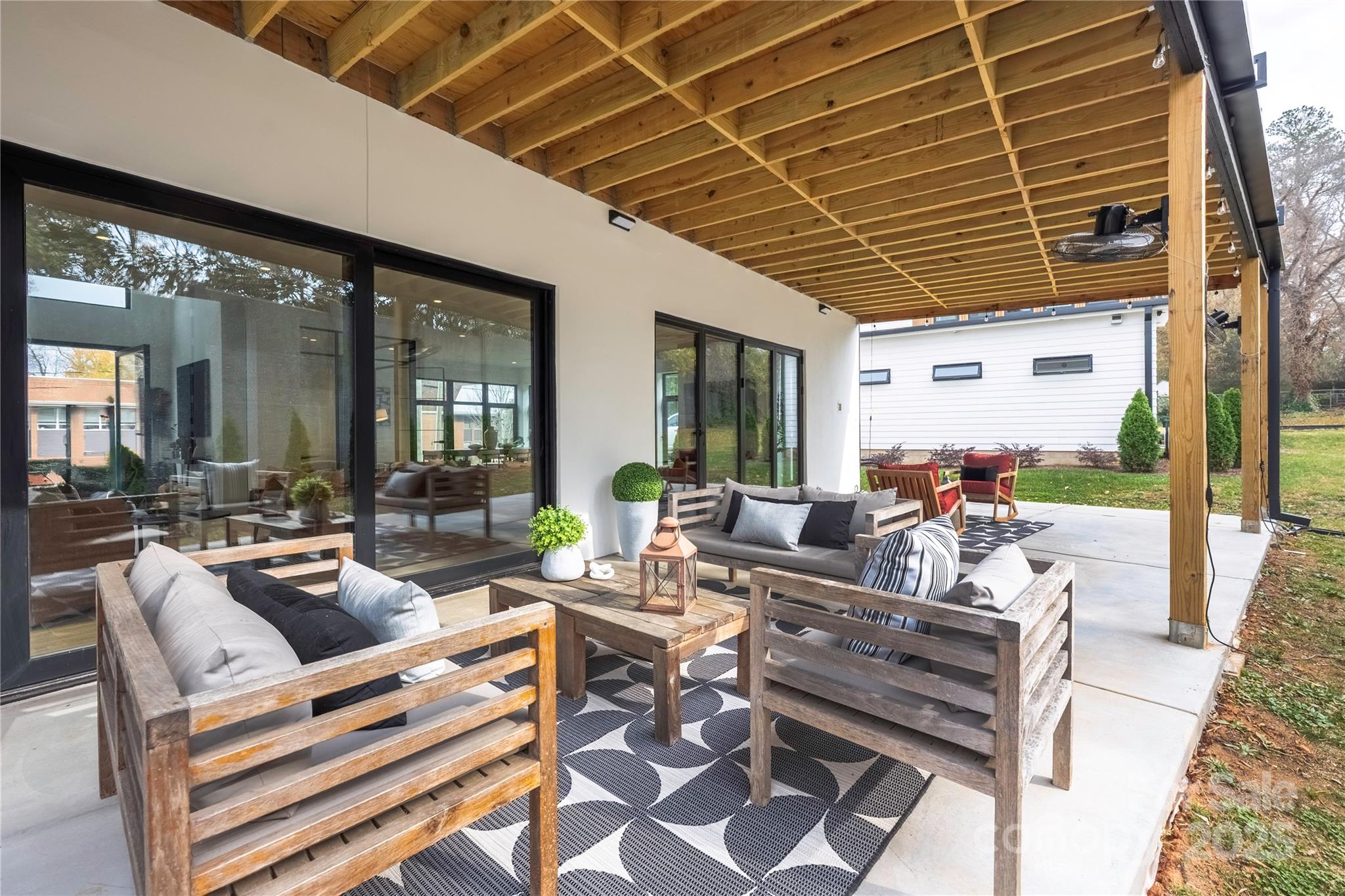 2804 Shenandoah Avenue — Charlotte