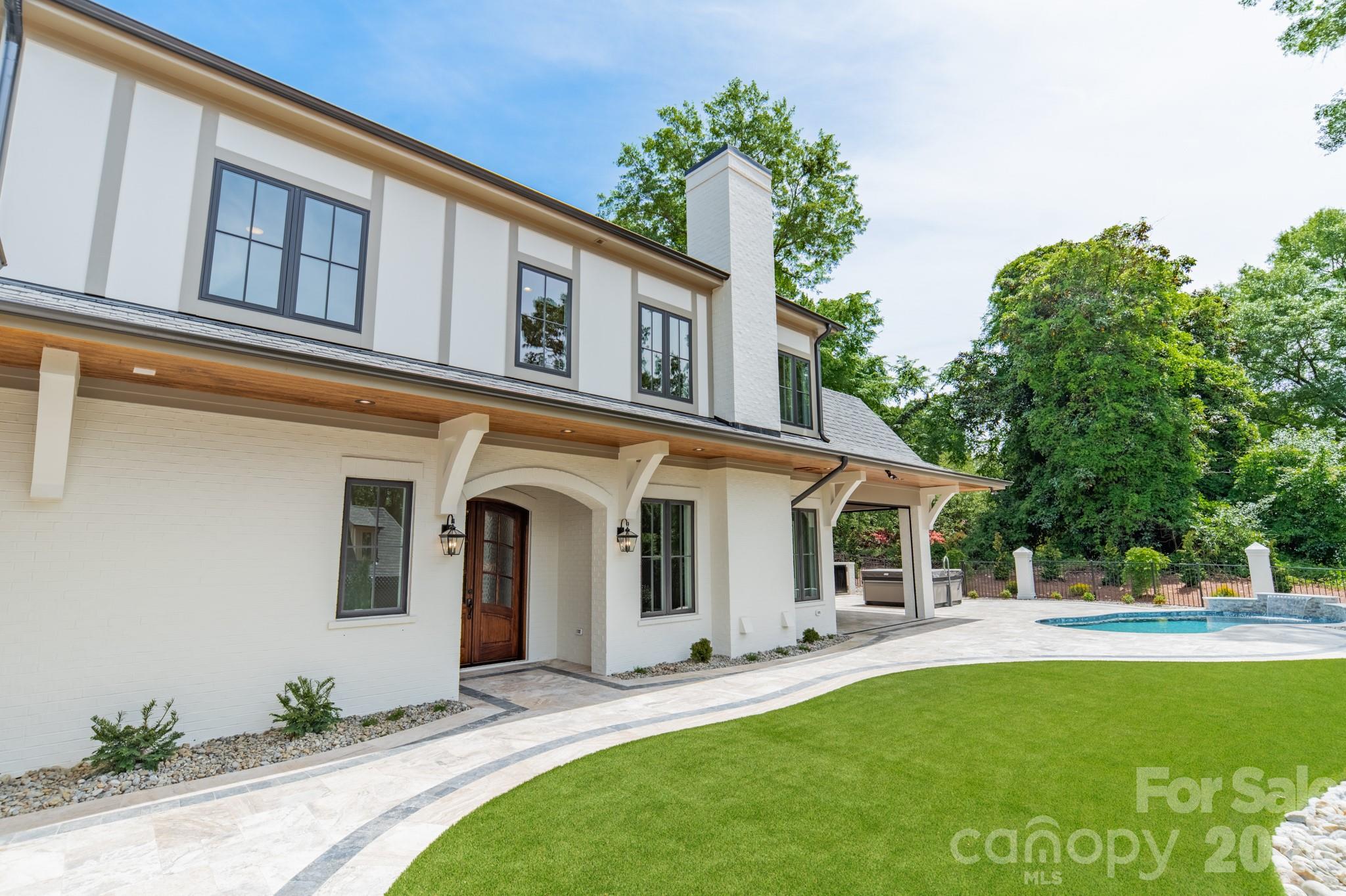 525 Winding Way #7 — Belmont