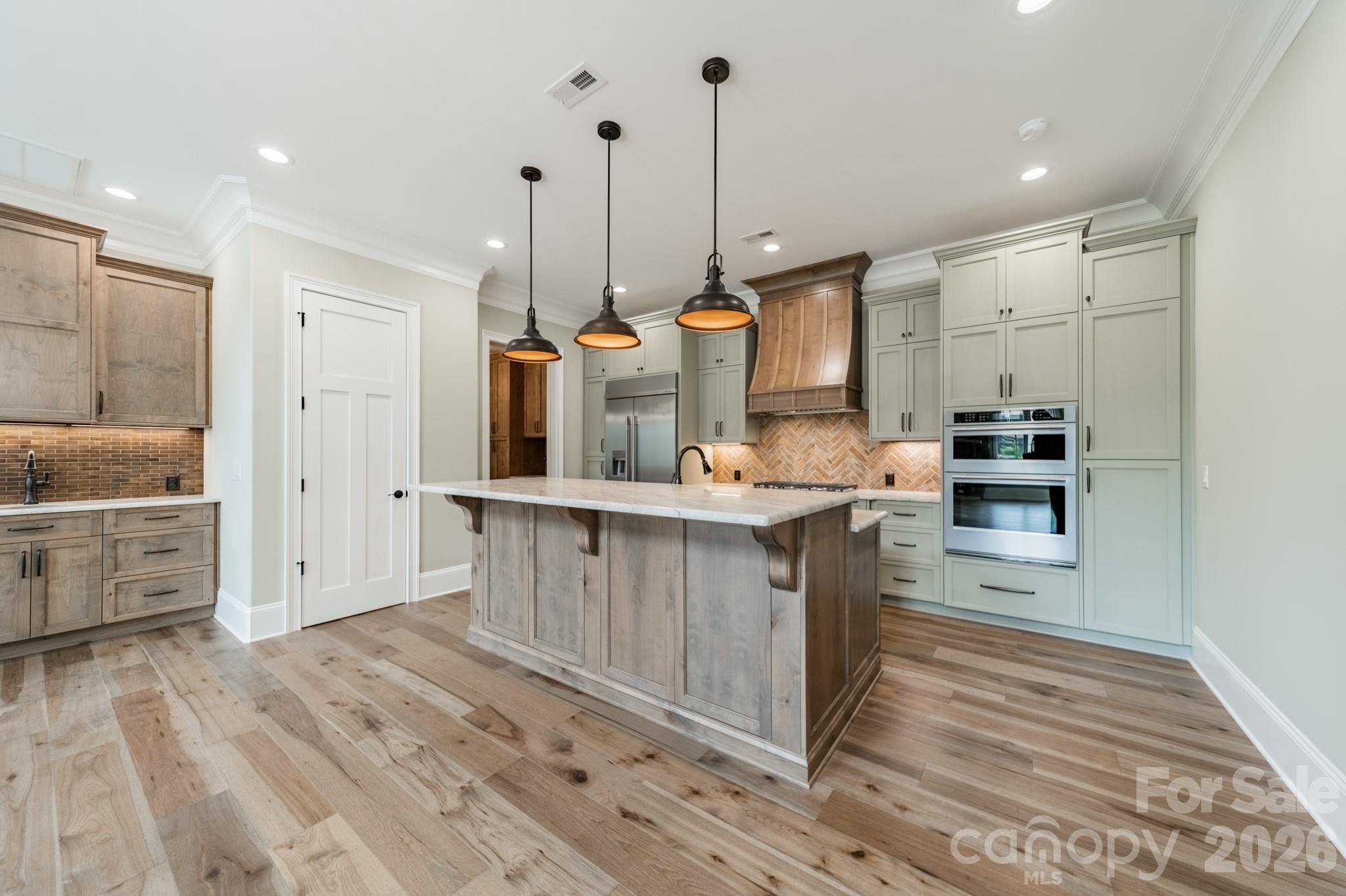 525 Winding Way #7 — Belmont