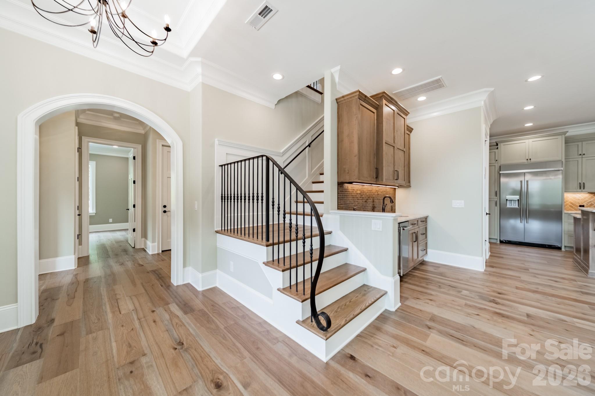 525 Winding Way #7 — Belmont
