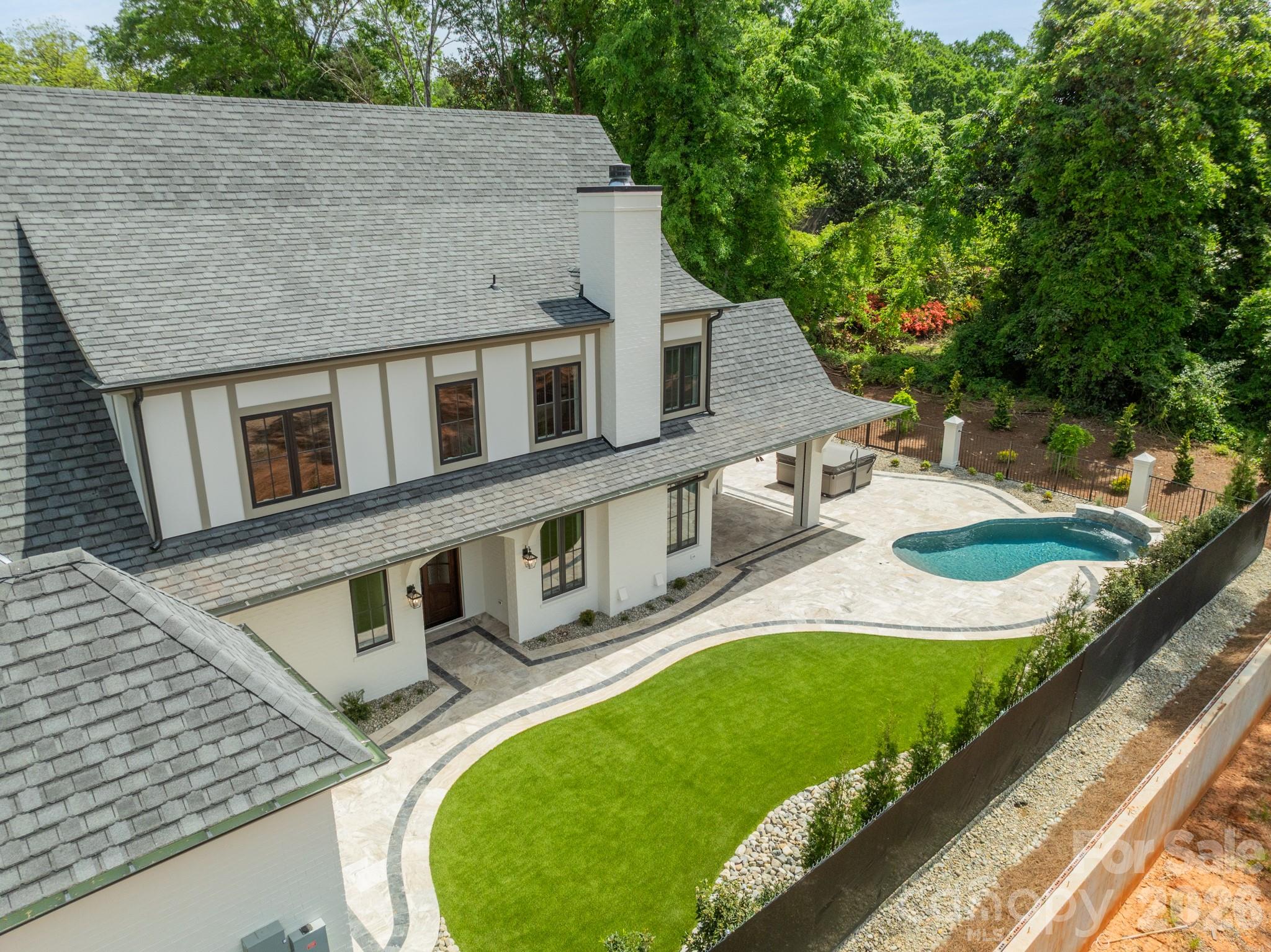 525 Winding Way #7 — Belmont