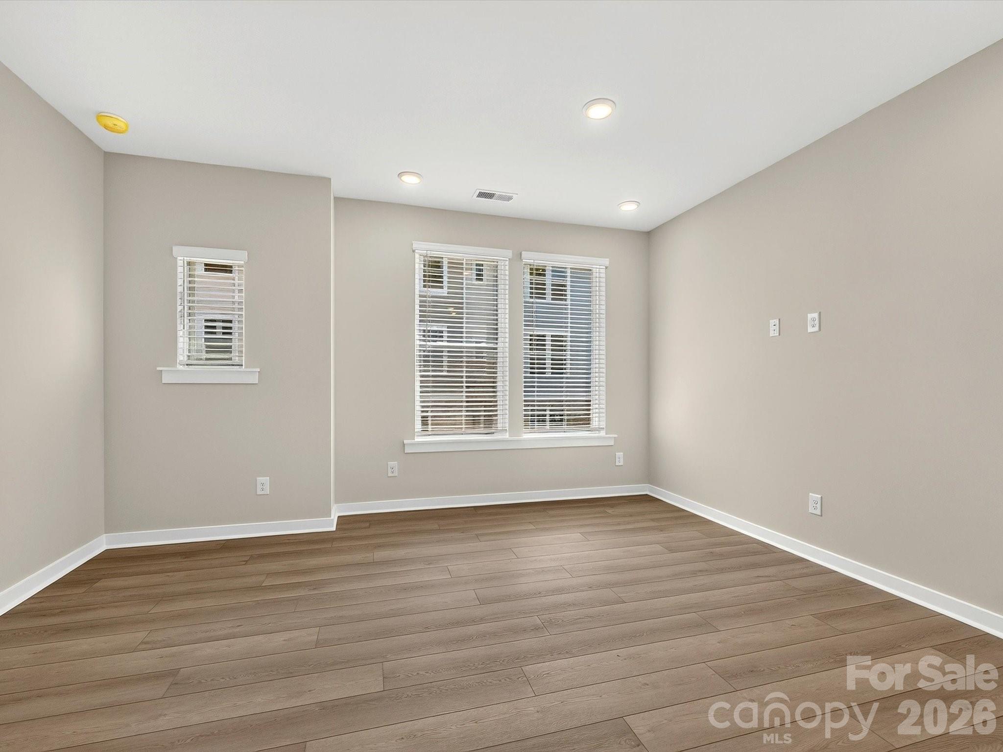 1539 Lithium Lane — Charlotte