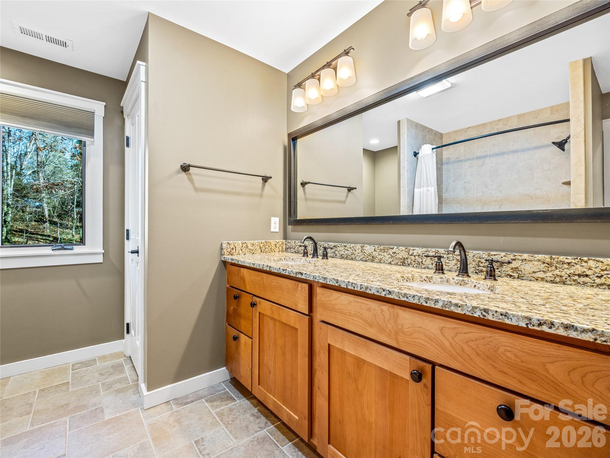 339 Beaverdam Road — Asheville