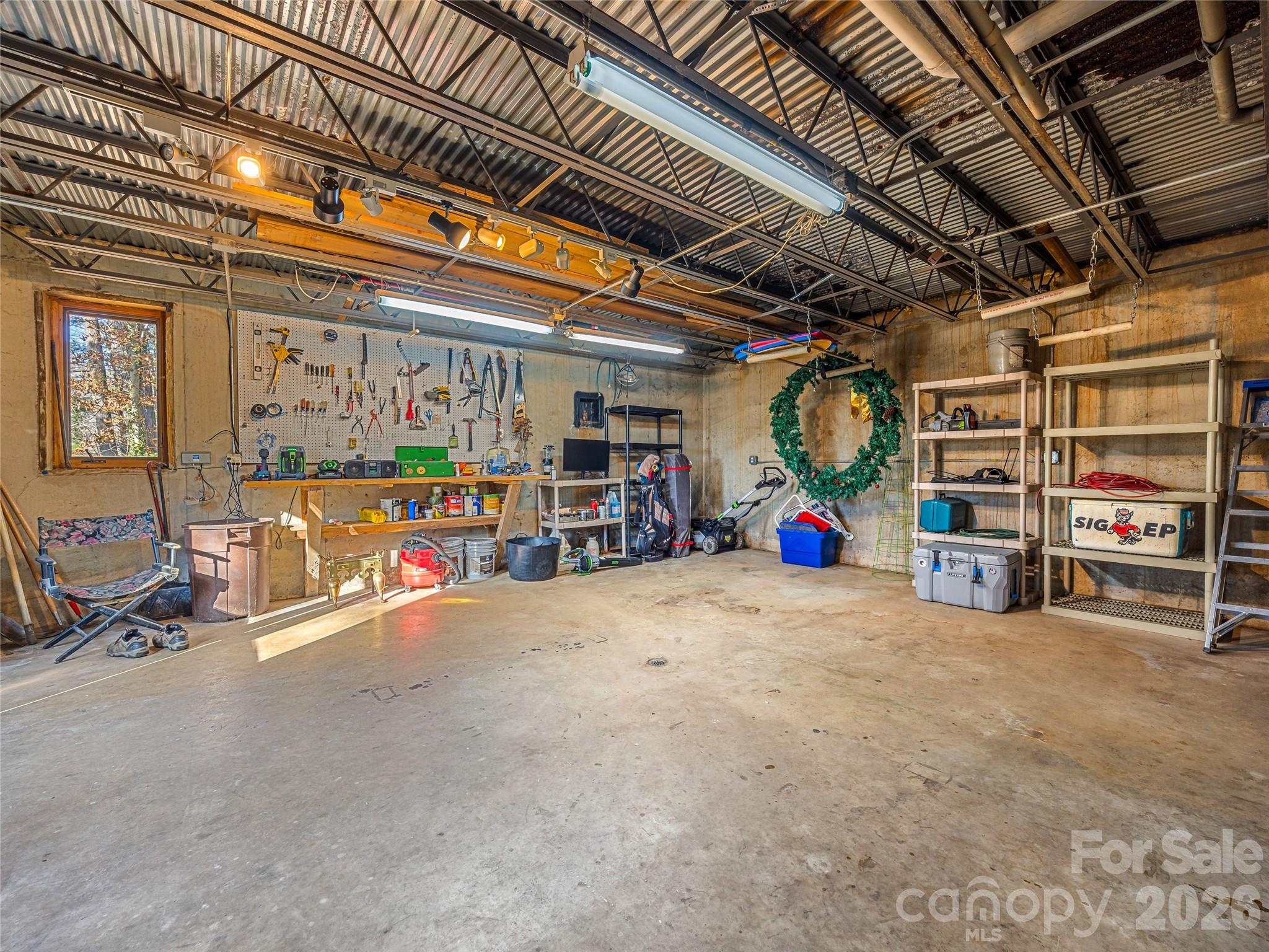 339 Beaverdam Road — Asheville