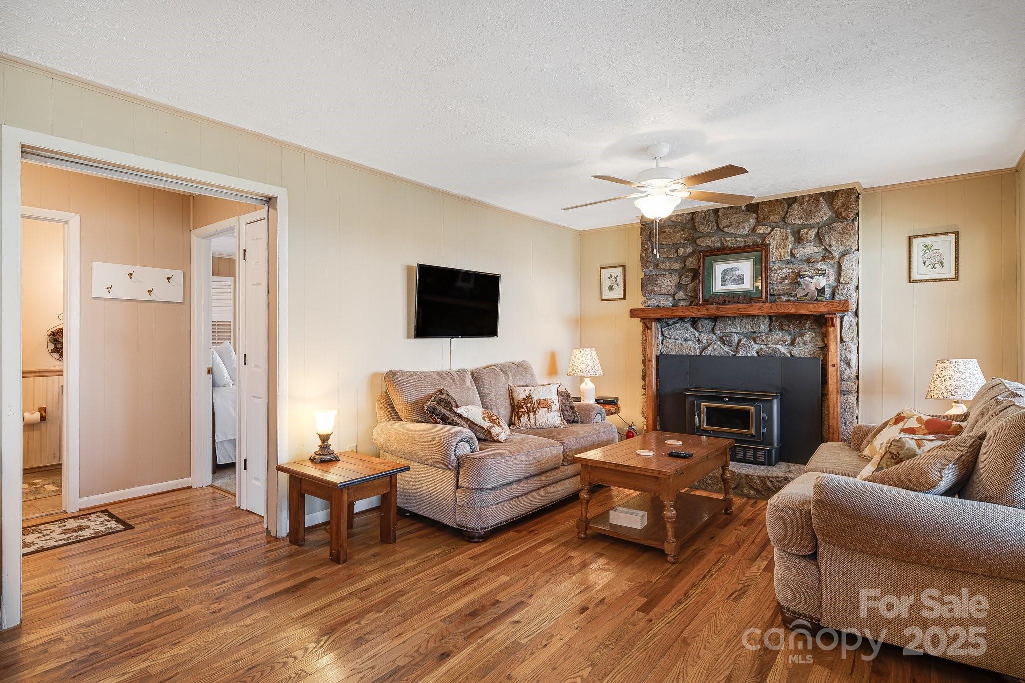 170 Lucas Lane — Mars Hill