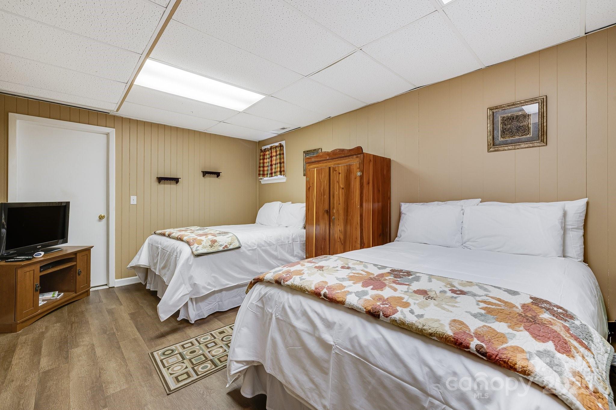 170 Lucas Lane — Mars Hill