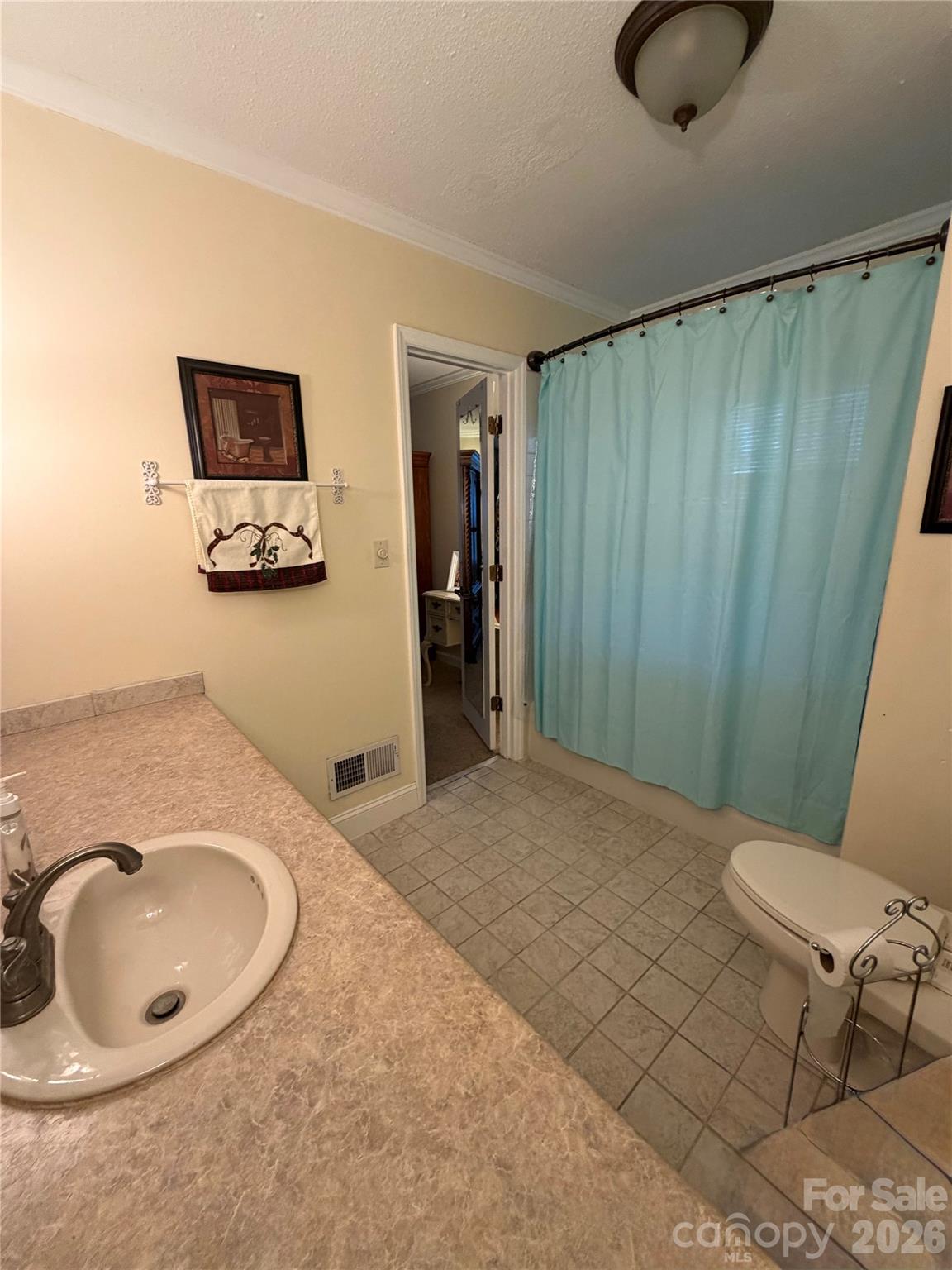 1339 Carmen Lane — Gastonia