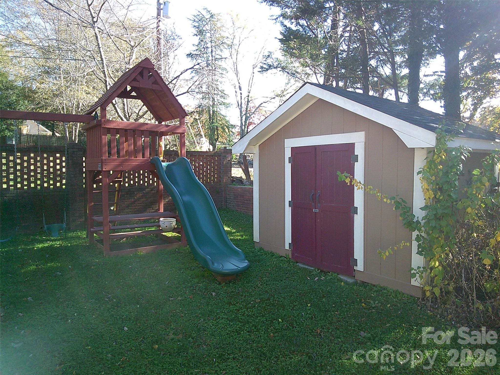 1339 Carmen Lane — Gastonia