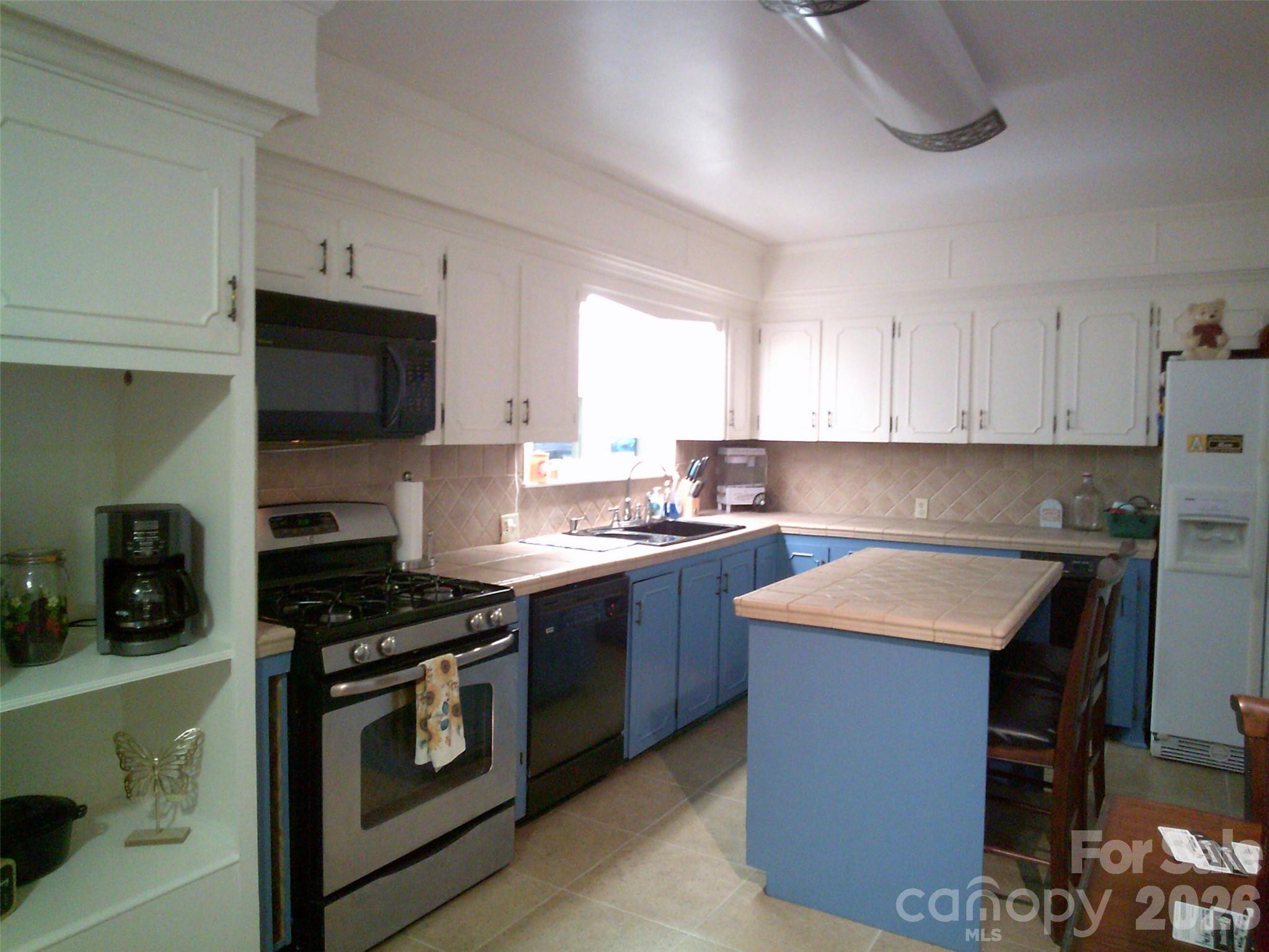 1339 Carmen Lane — Gastonia