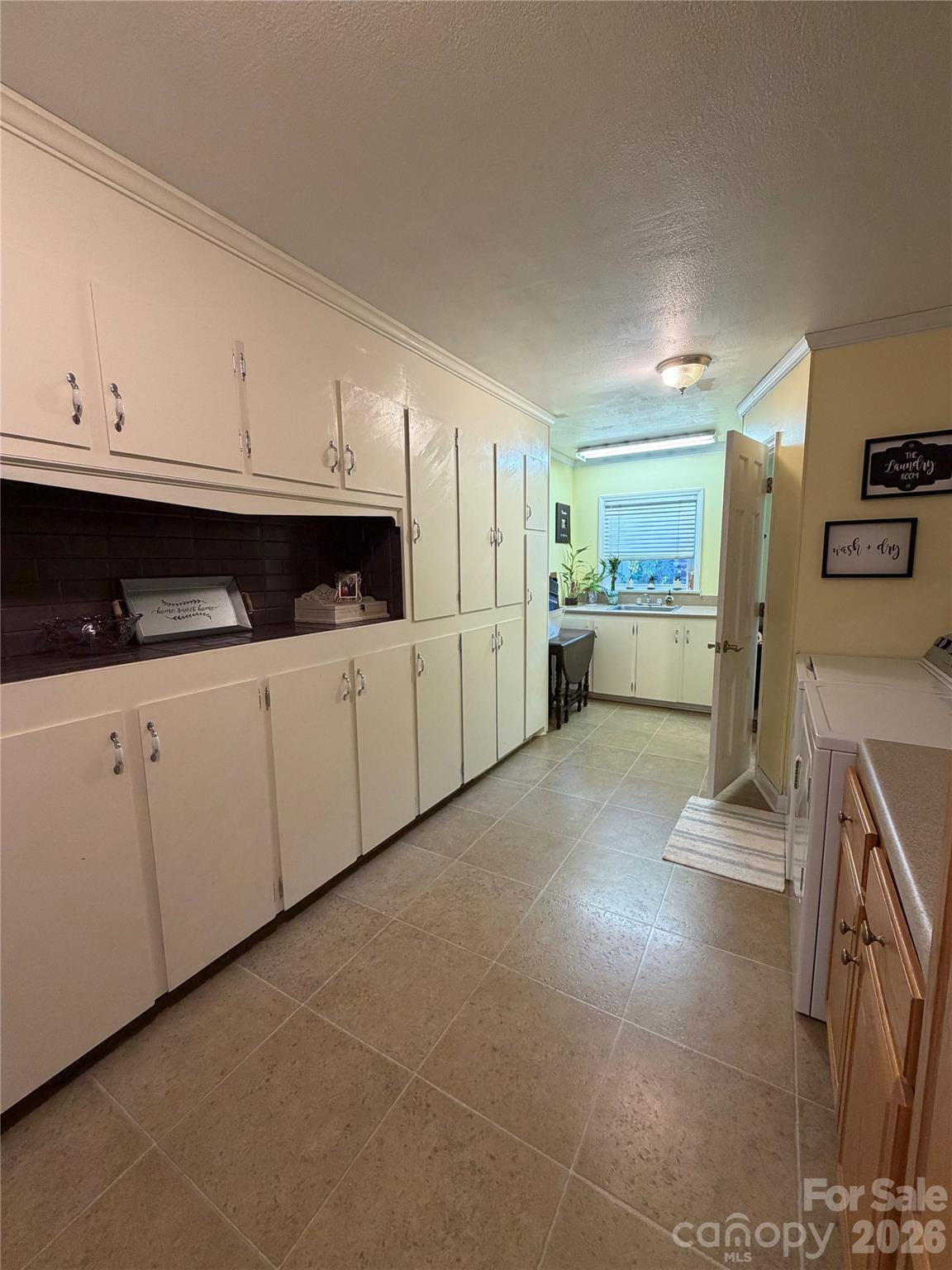 1339 Carmen Lane — Gastonia
