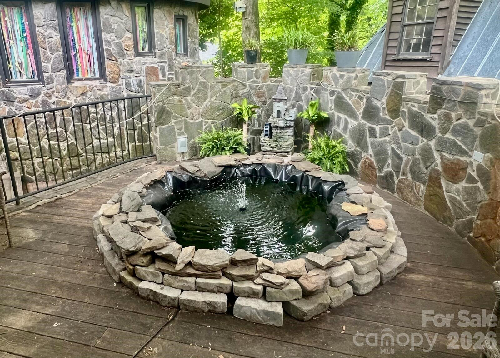 341 N Oak Street — Statesville