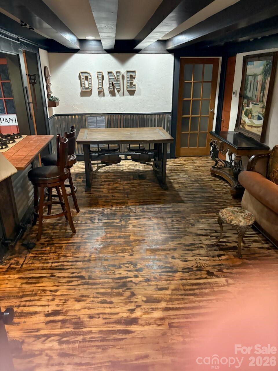 341 N Oak Street — Statesville