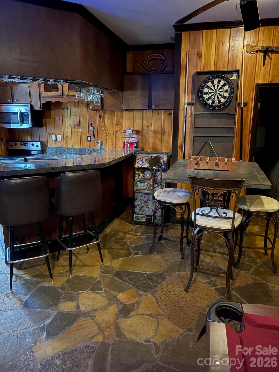 341 N Oak Street — Statesville