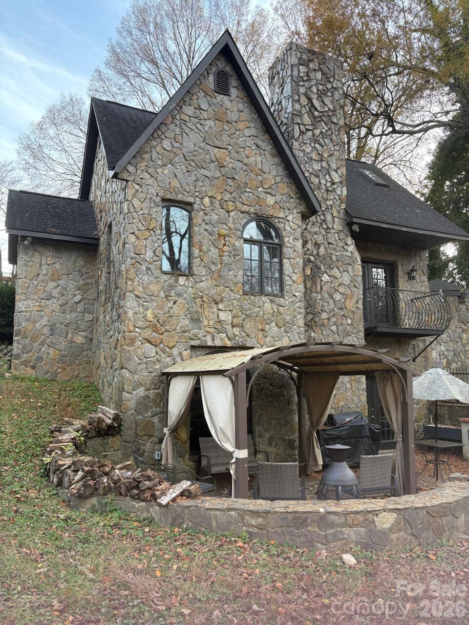 341 N Oak Street — Statesville