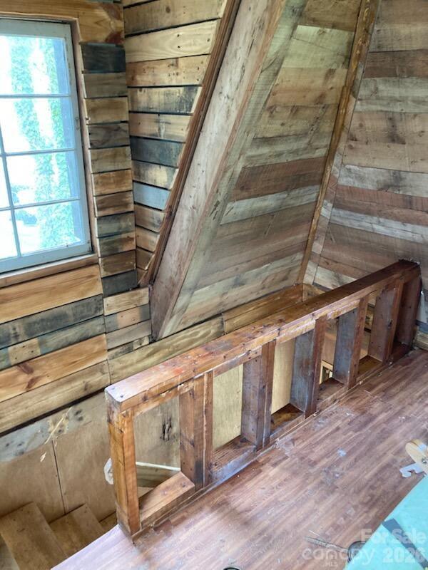 341 N Oak Street — Statesville