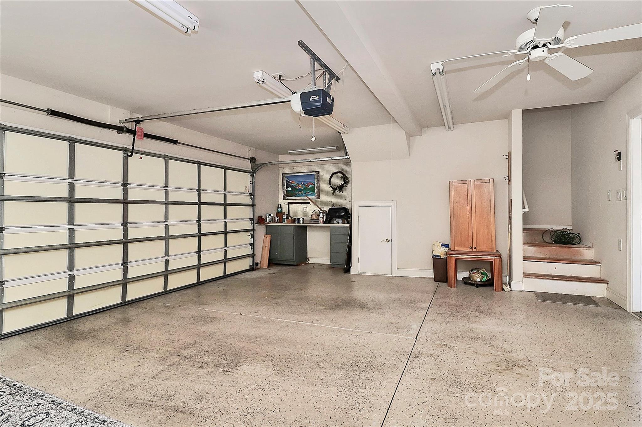 10046 Bishops Gate Boulevard — Pineville