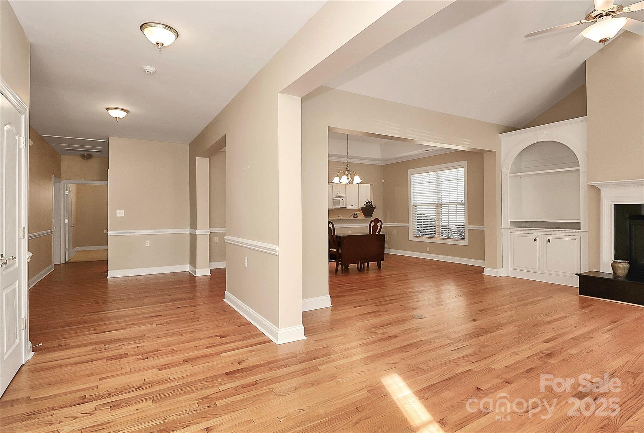 10046 Bishops Gate Boulevard — Pineville
