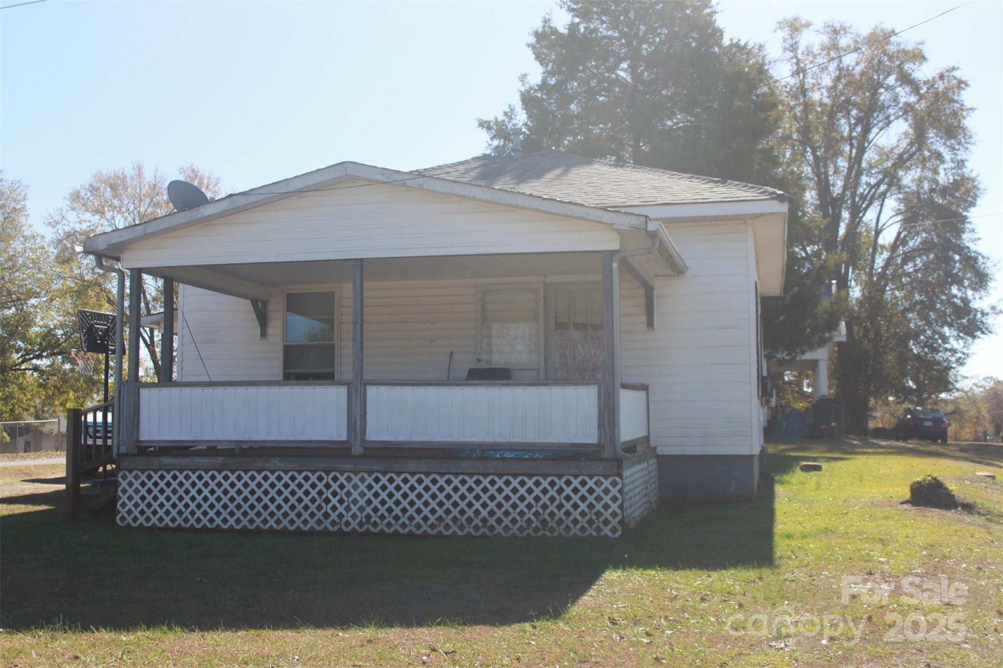 112 Eastside Drive — Forest City
