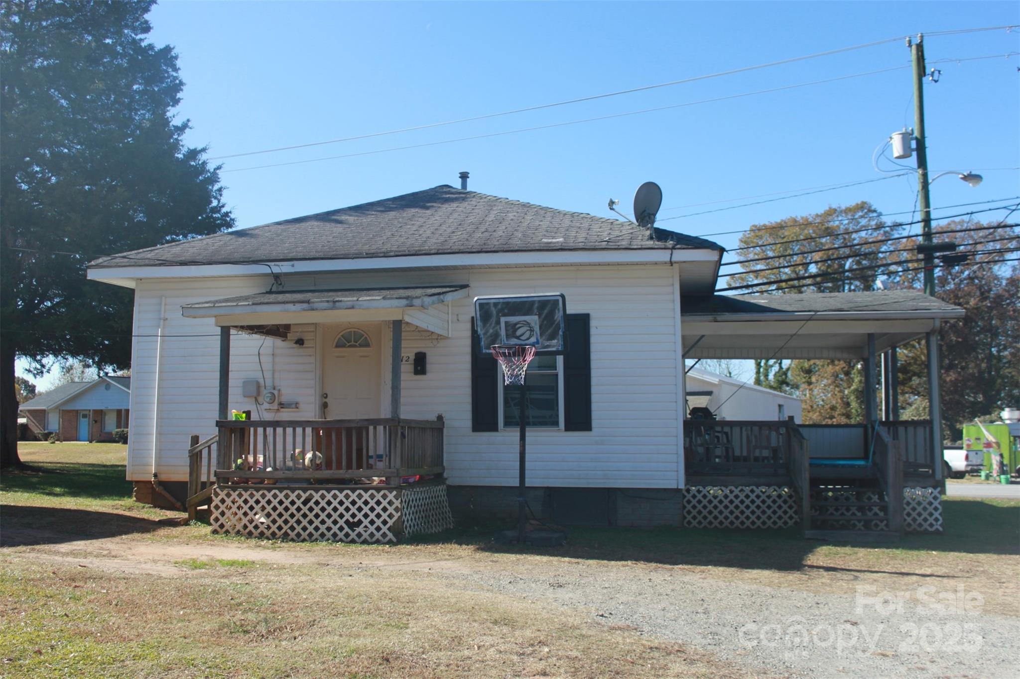 112 Eastside Drive — Forest City