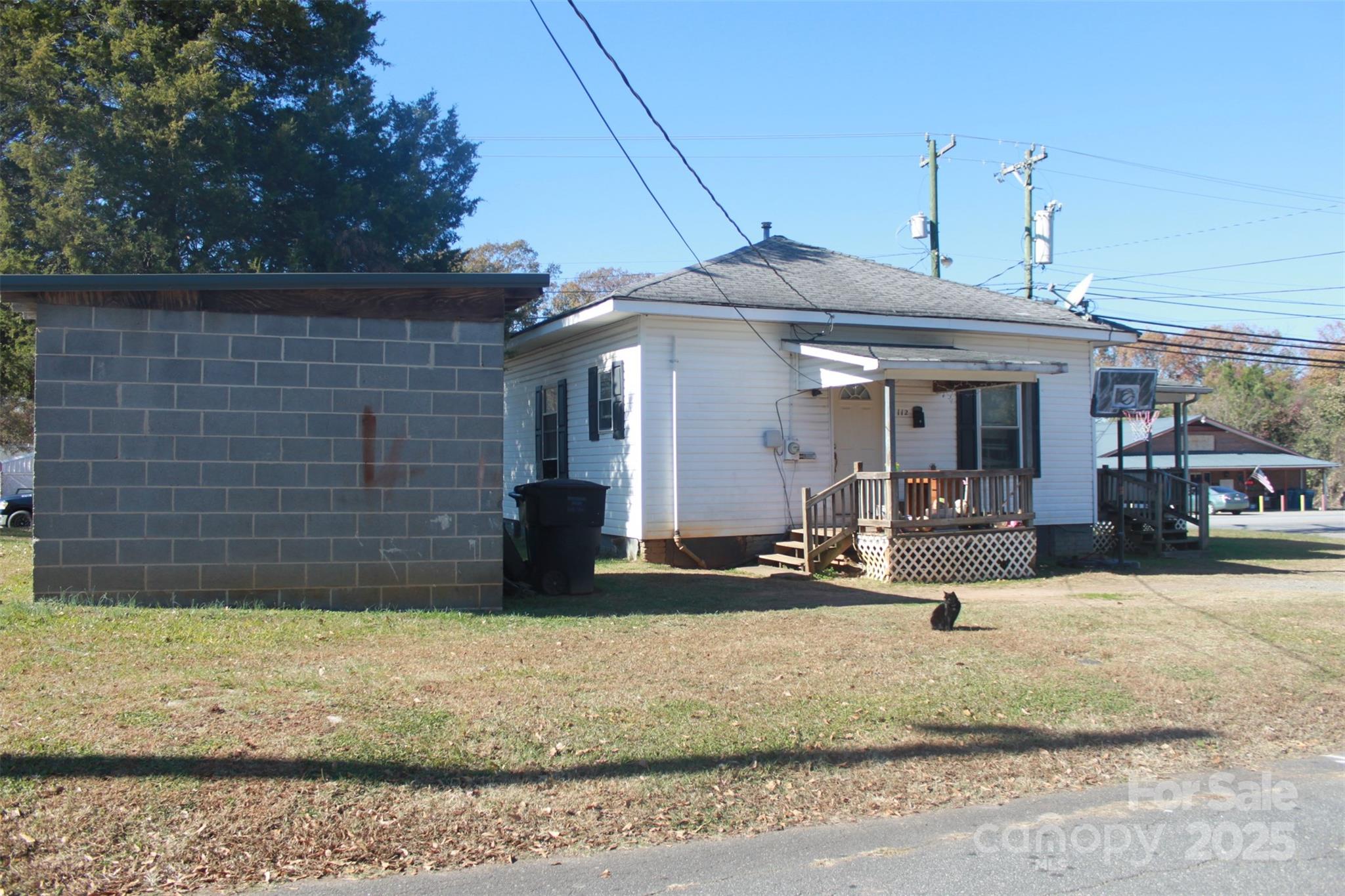 112 Eastside Drive — Forest City
