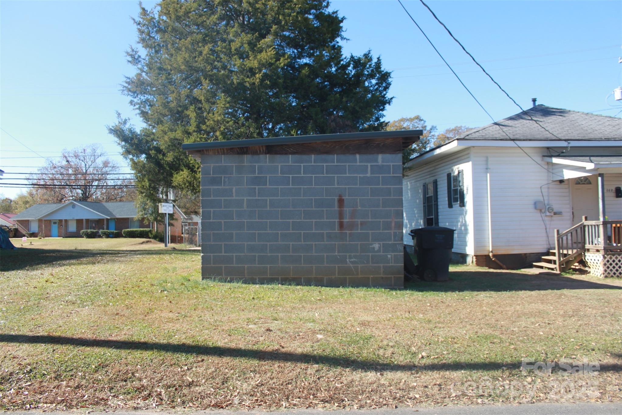 112 Eastside Drive — Forest City