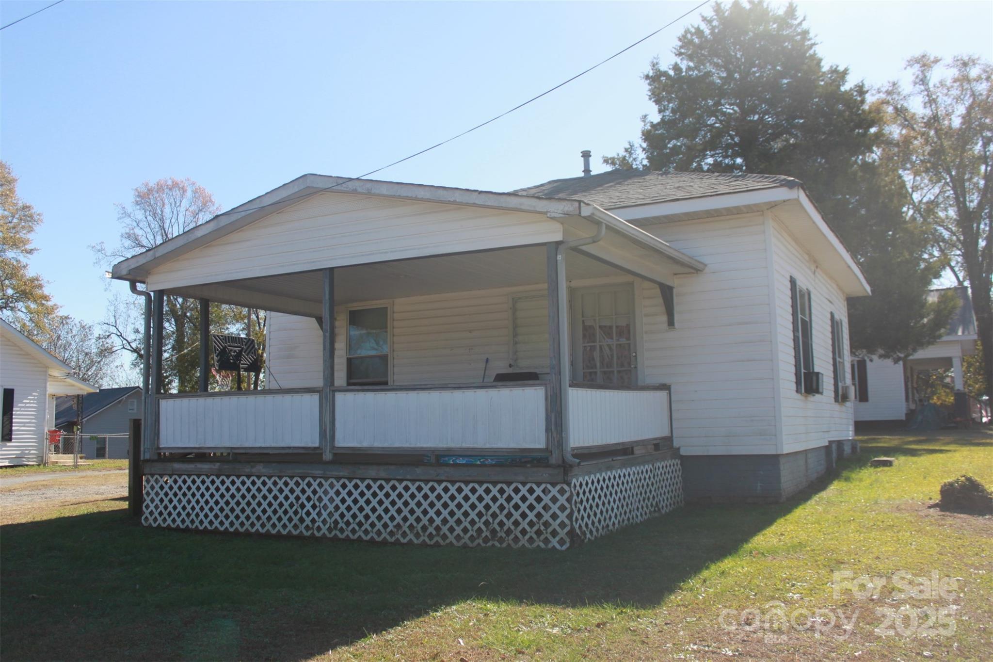 112 Eastside Drive — Forest City