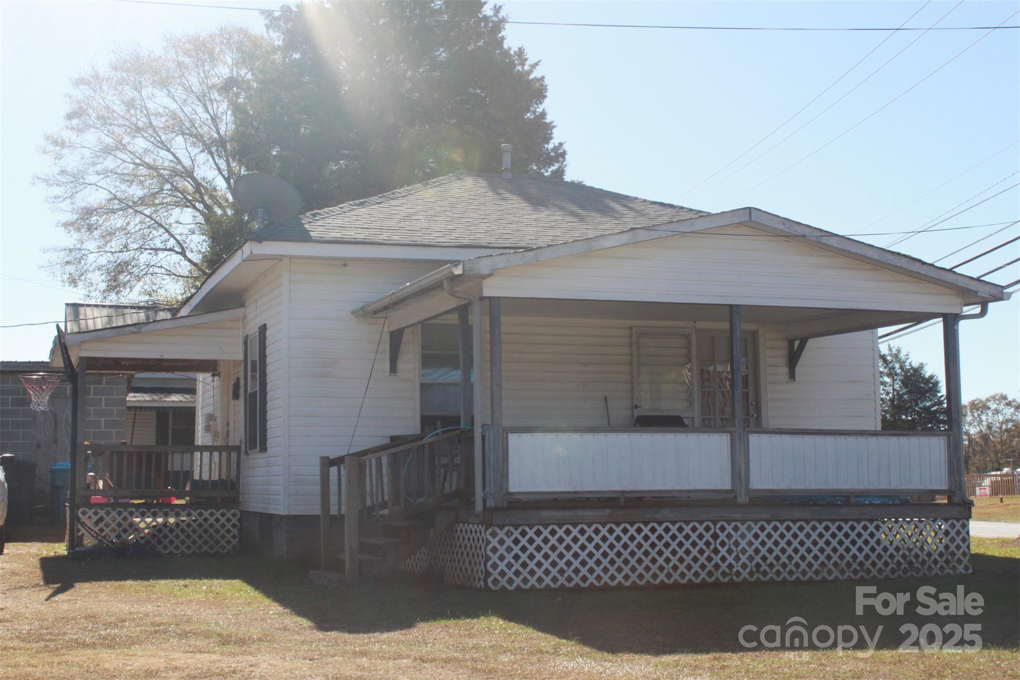 112 Eastside Drive — Forest City