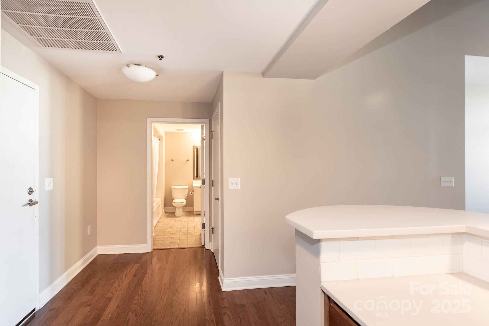 3920 Sharon Road — Charlotte