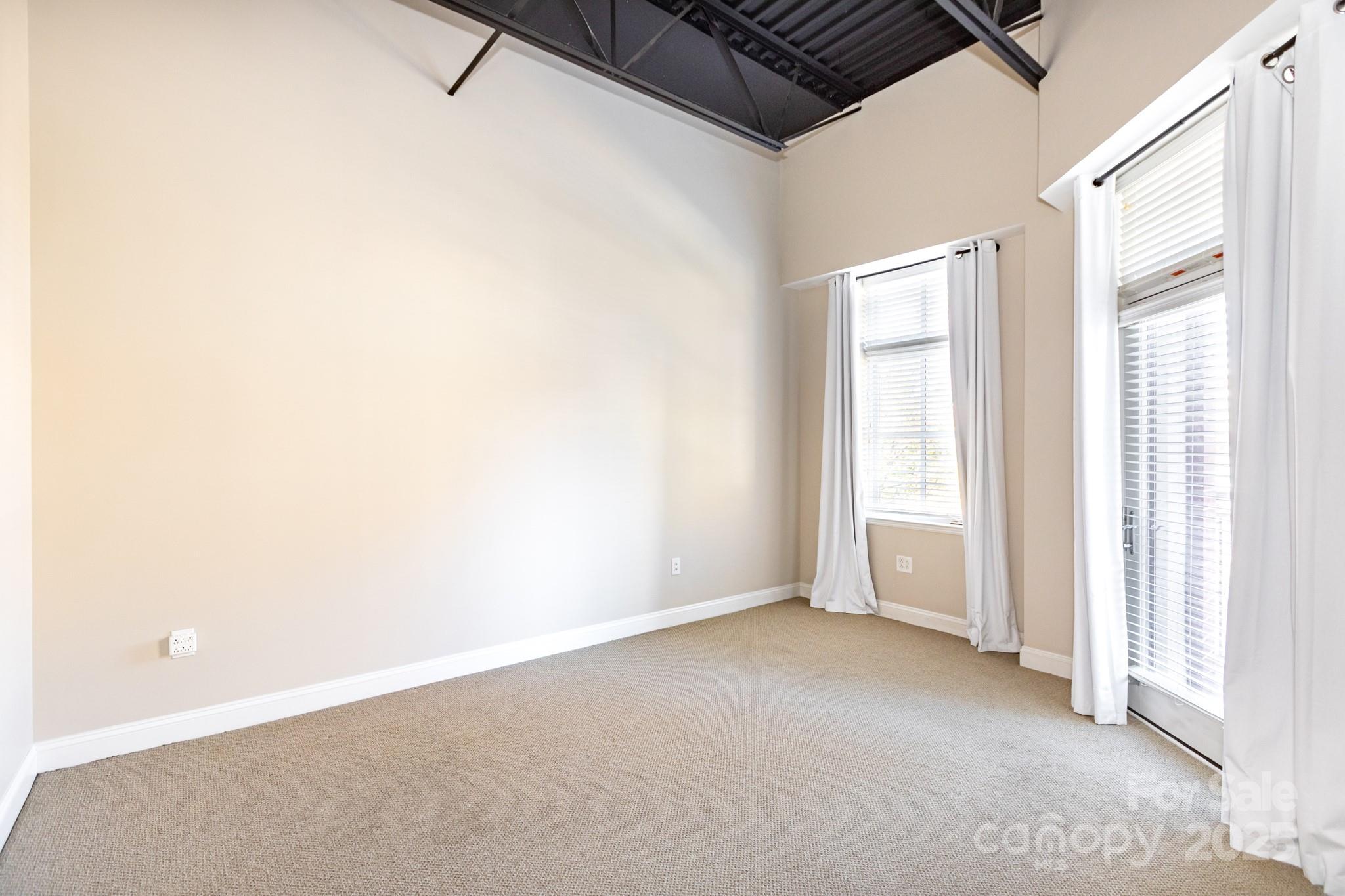 3920 Sharon Road — Charlotte