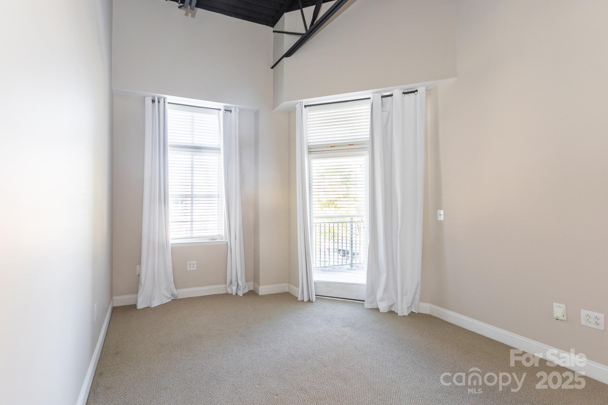 3920 Sharon Road — Charlotte