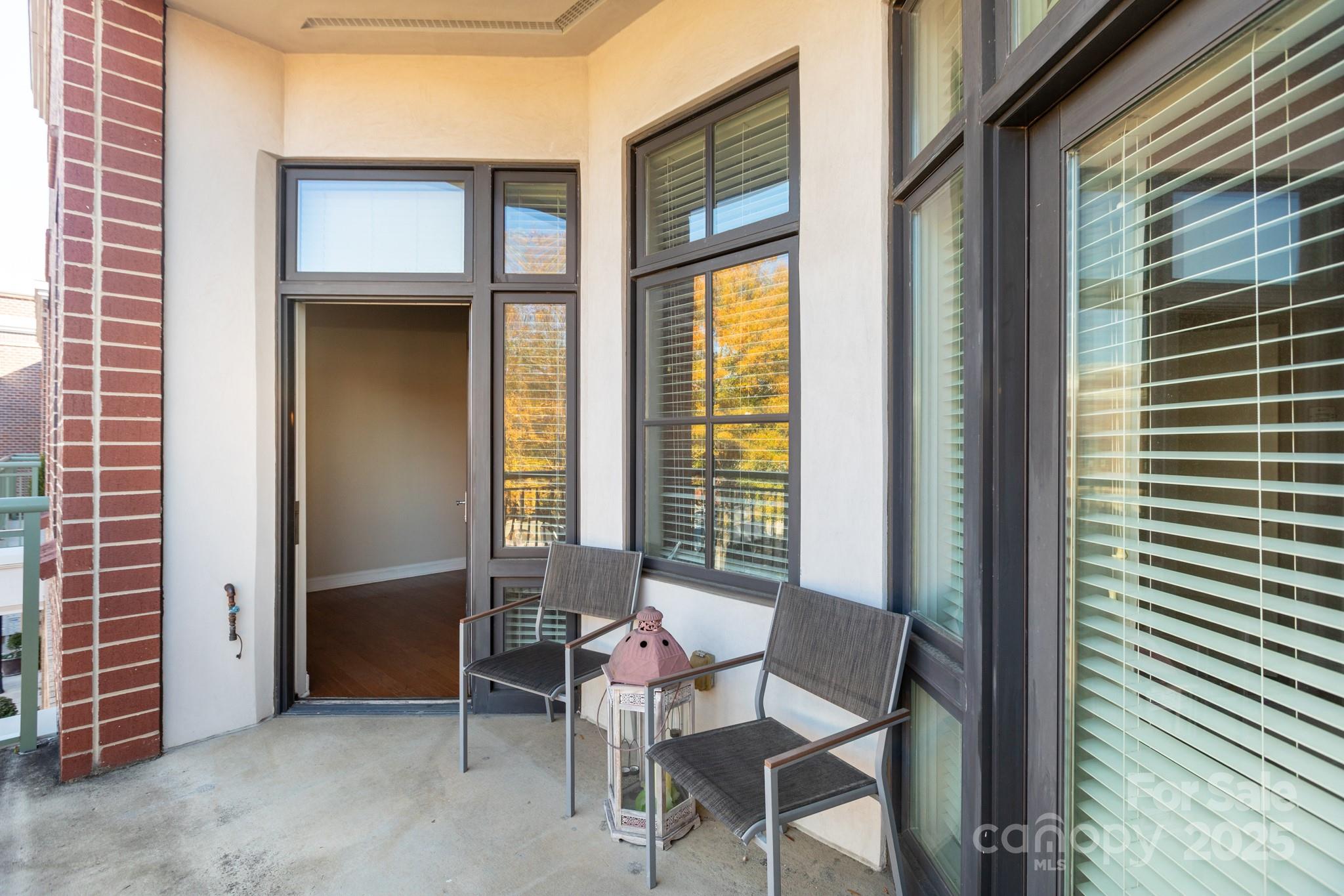 3920 Sharon Road — Charlotte
