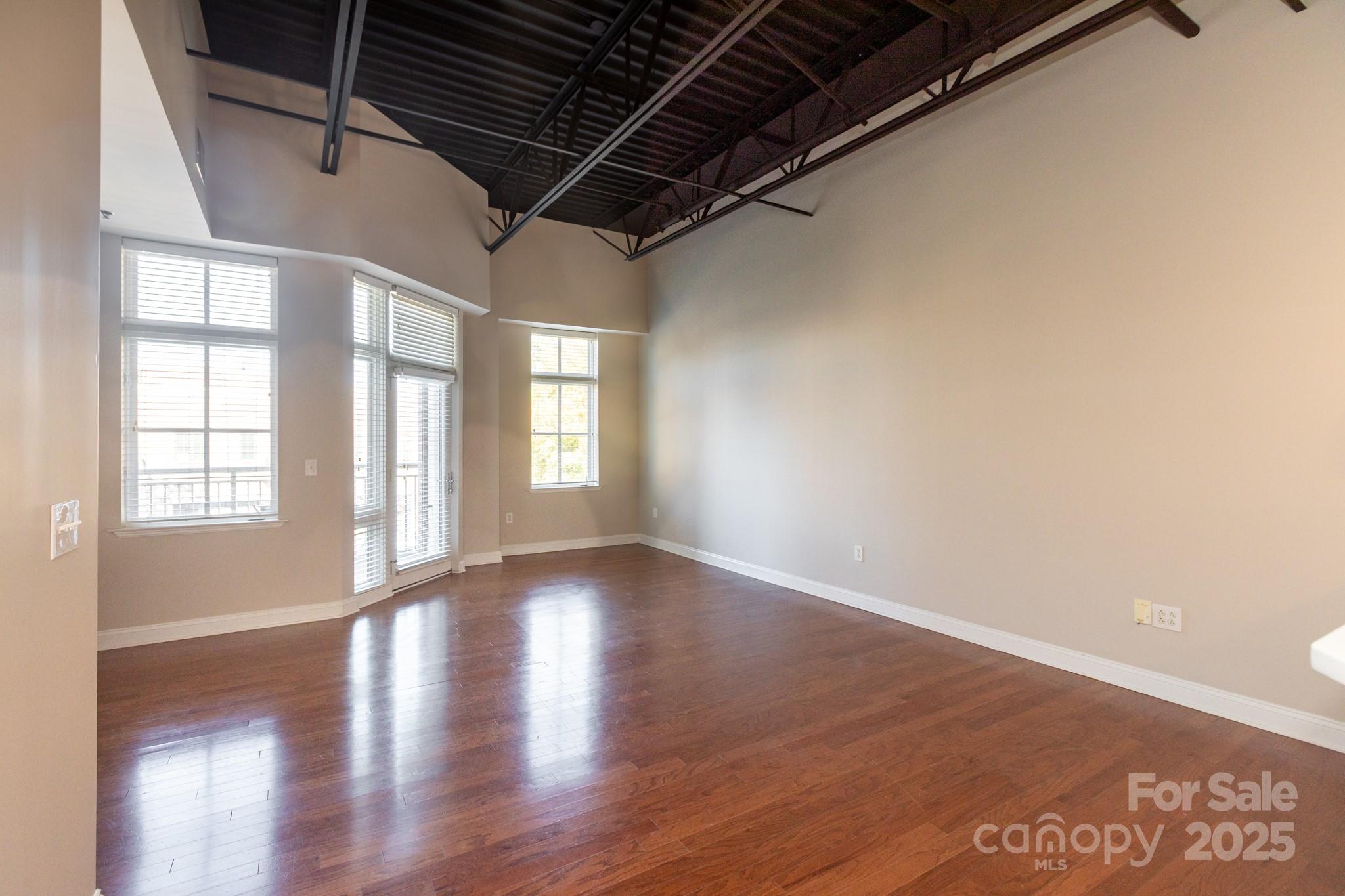 3920 Sharon Road — Charlotte