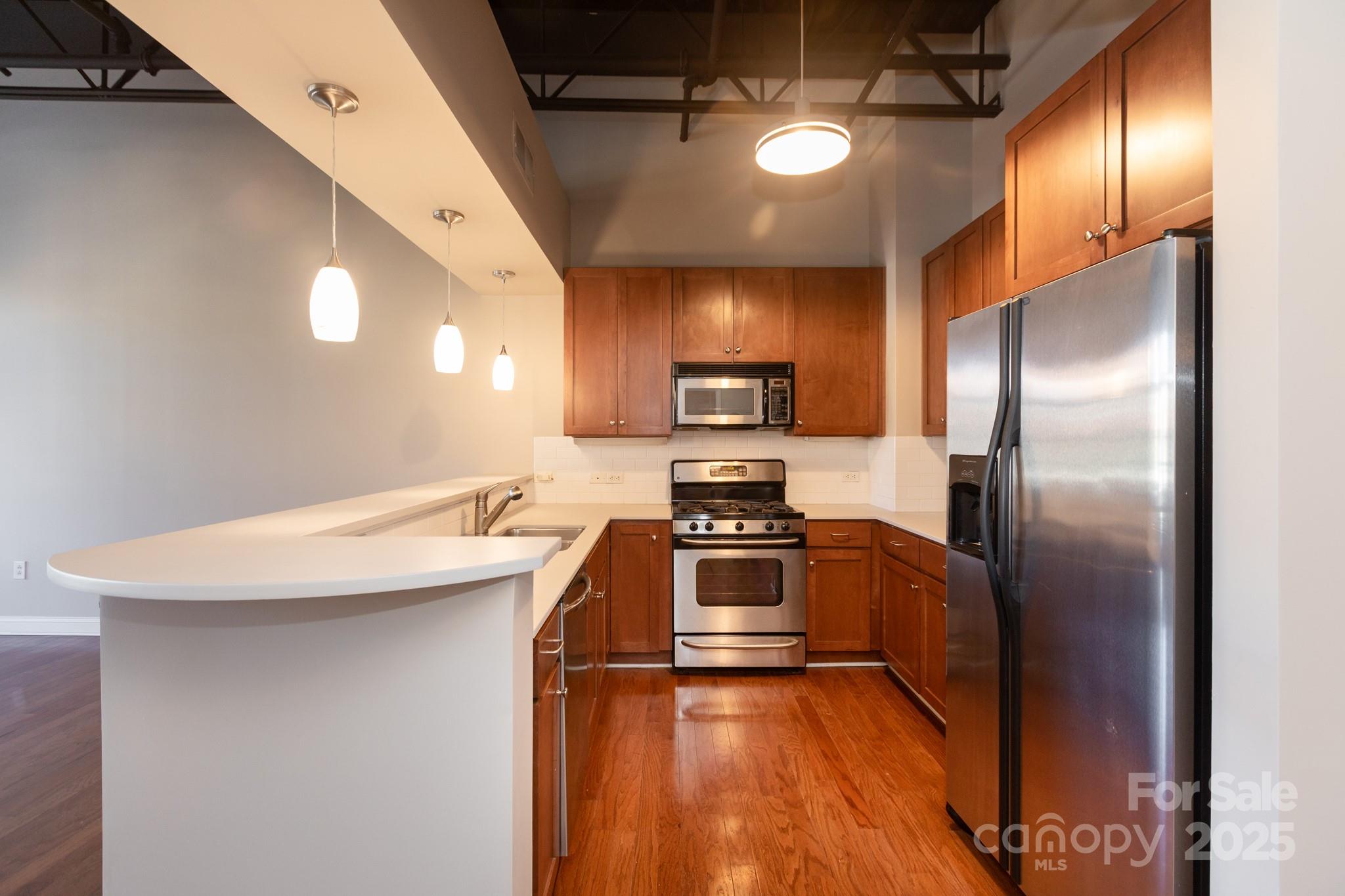 3920 Sharon Road — Charlotte