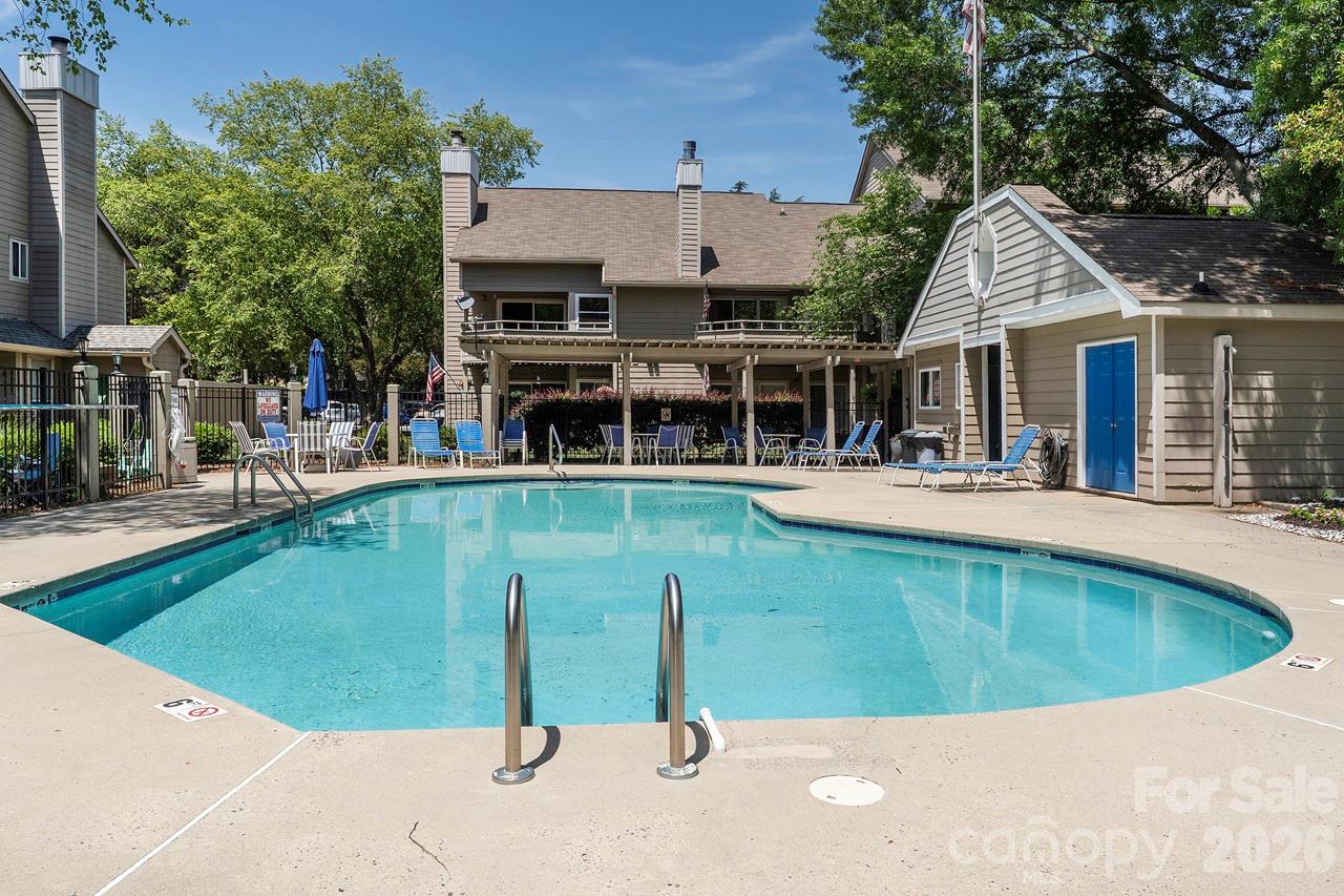 2536 Stradbrook Drive #B — Charlotte