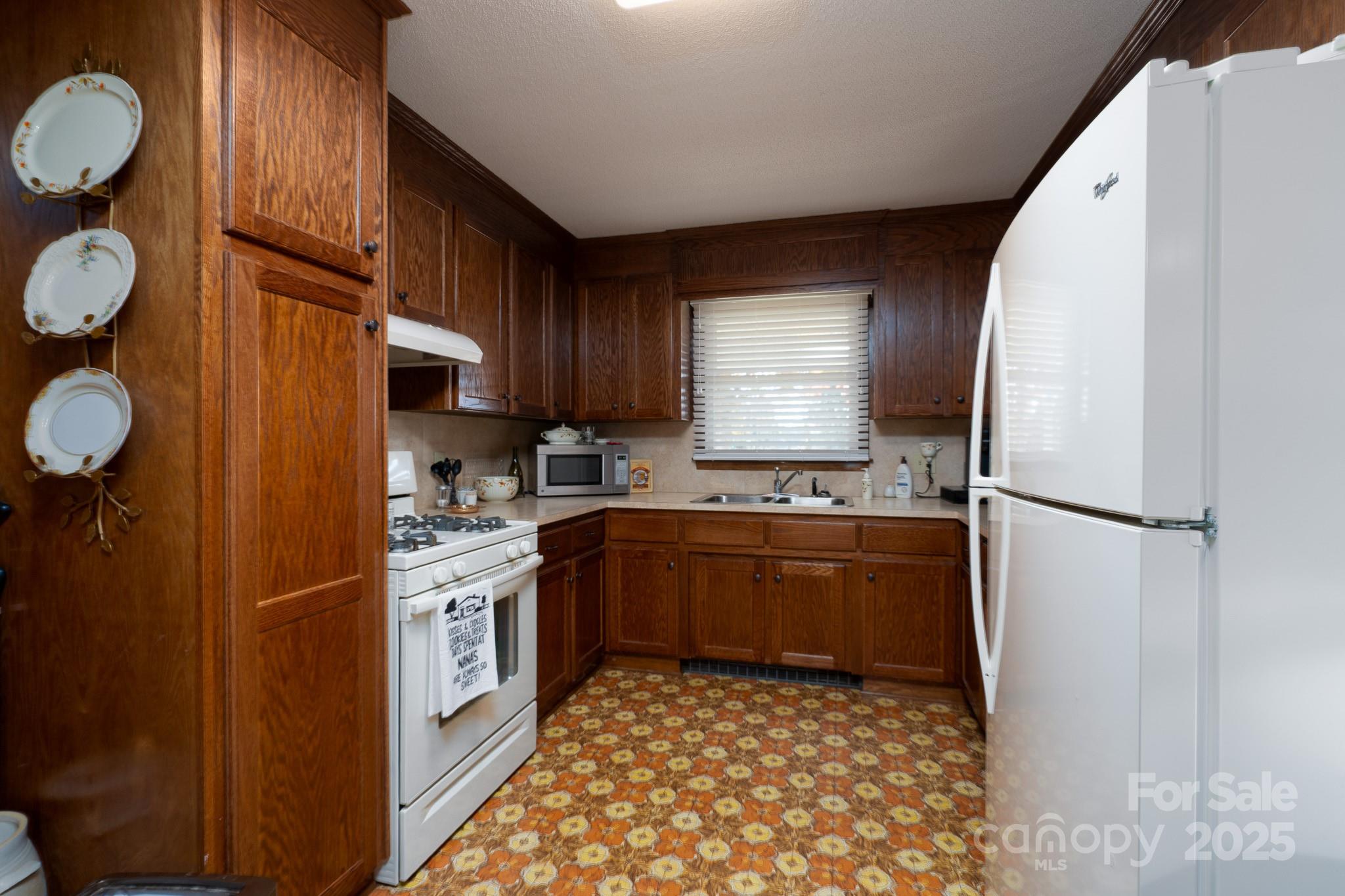 257 Rocky River Road — Mooresville