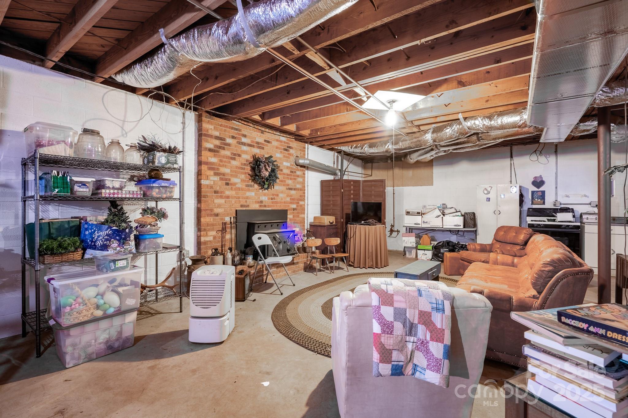 257 Rocky River Road — Mooresville