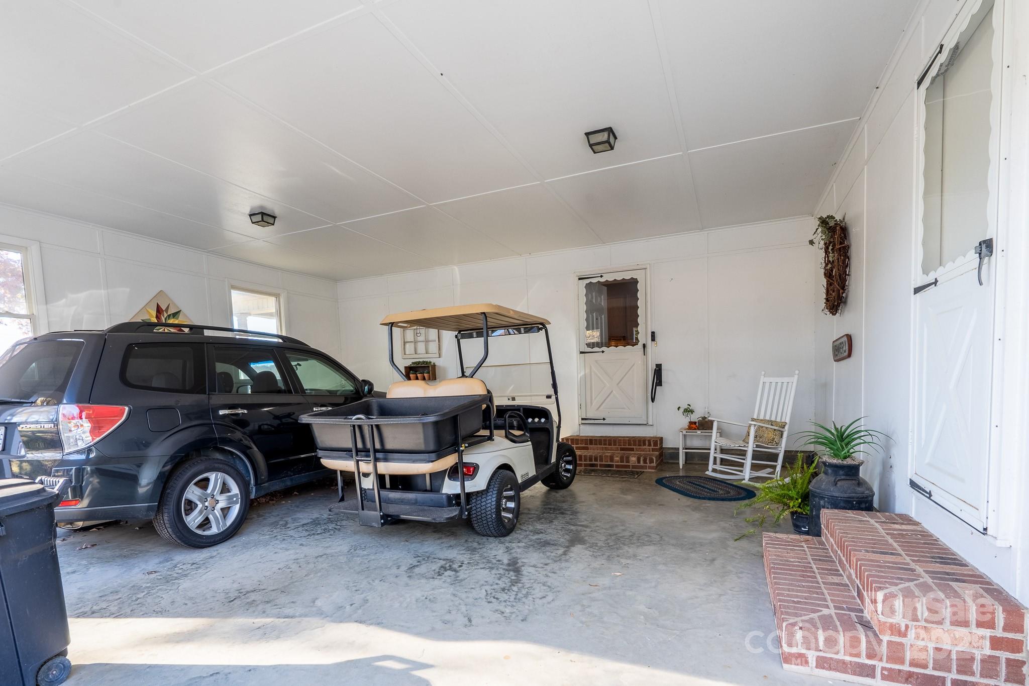 257 Rocky River Road — Mooresville