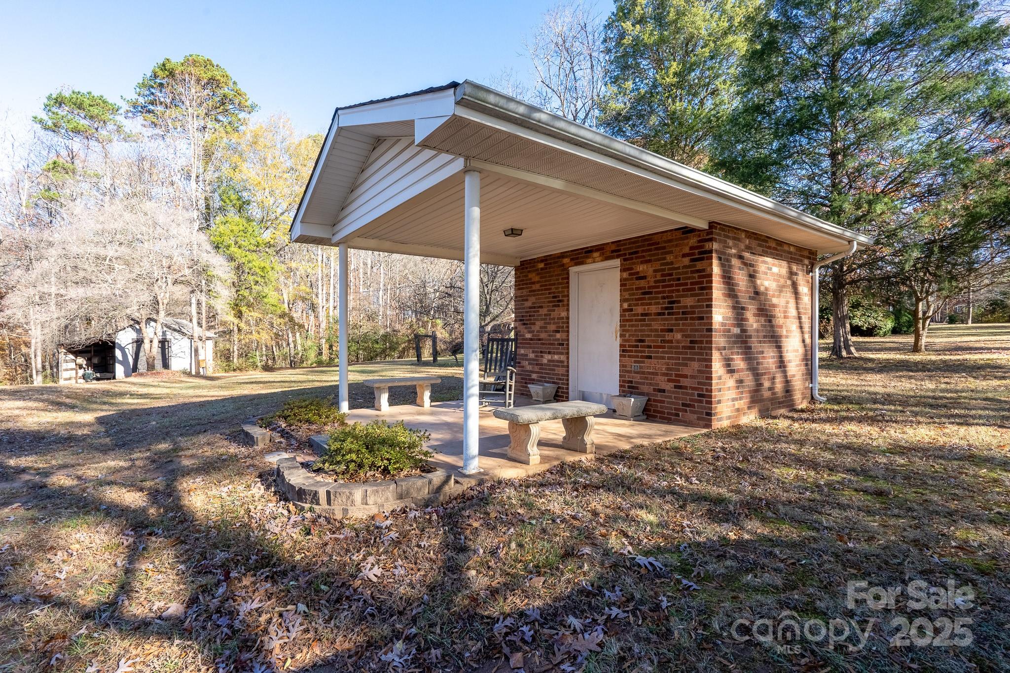 257 Rocky River Road — Mooresville