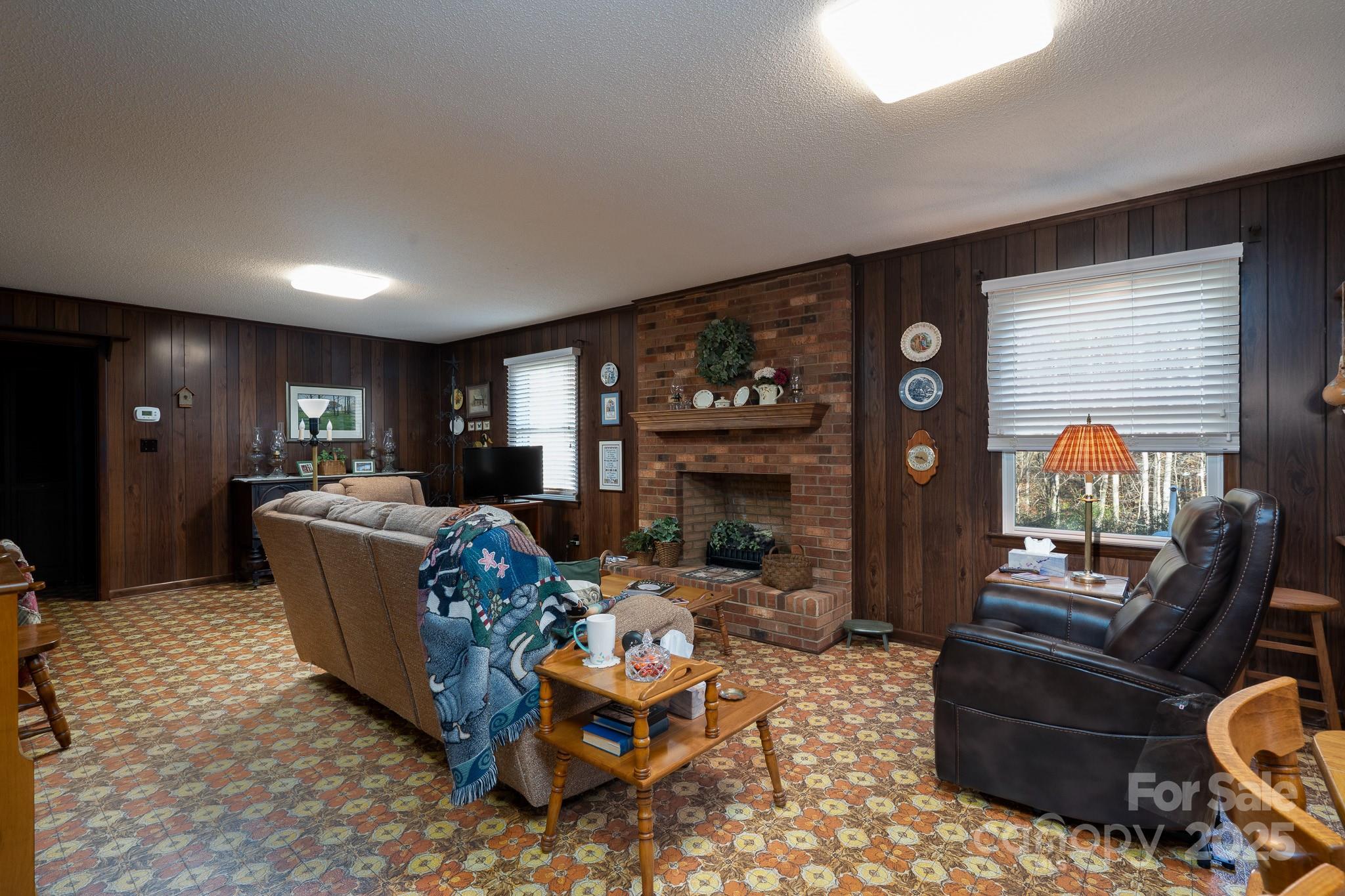 257 Rocky River Road — Mooresville